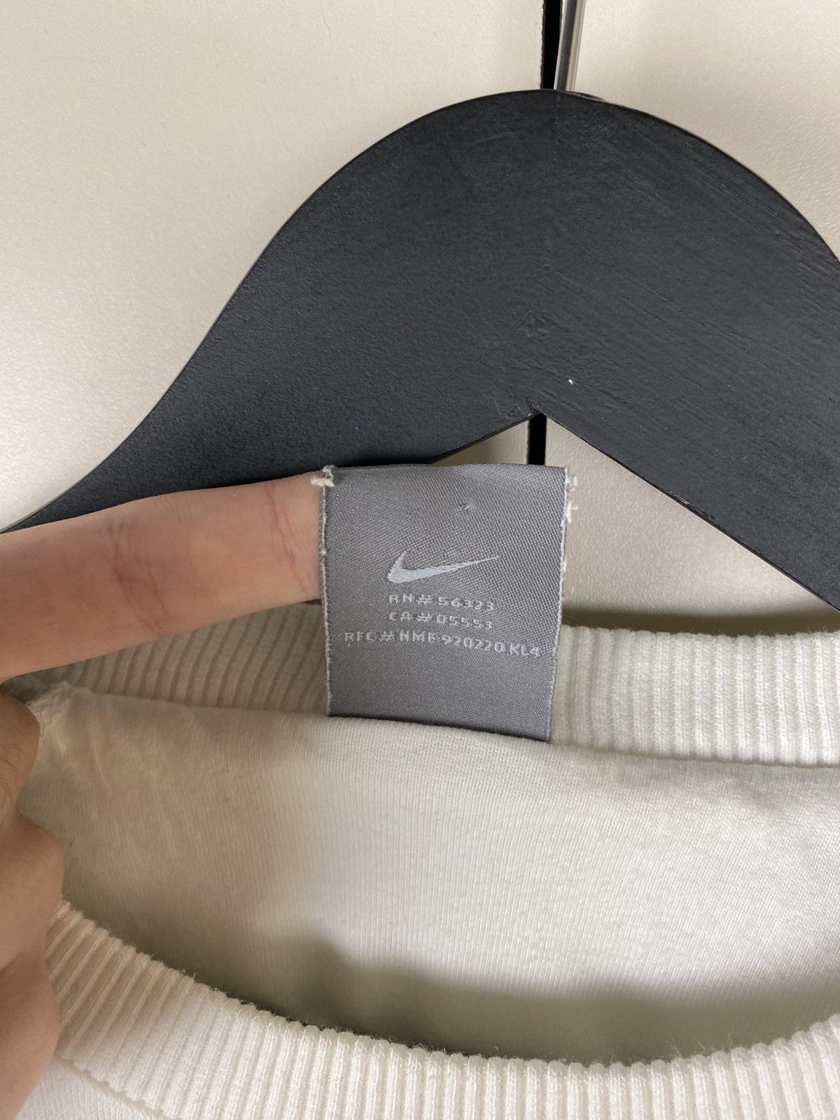 Nike Vintage Nike Big Logo White Sweatshirt Y2K Drill style Size US M / EU 48-50 / 2 - 6 Thumbnail