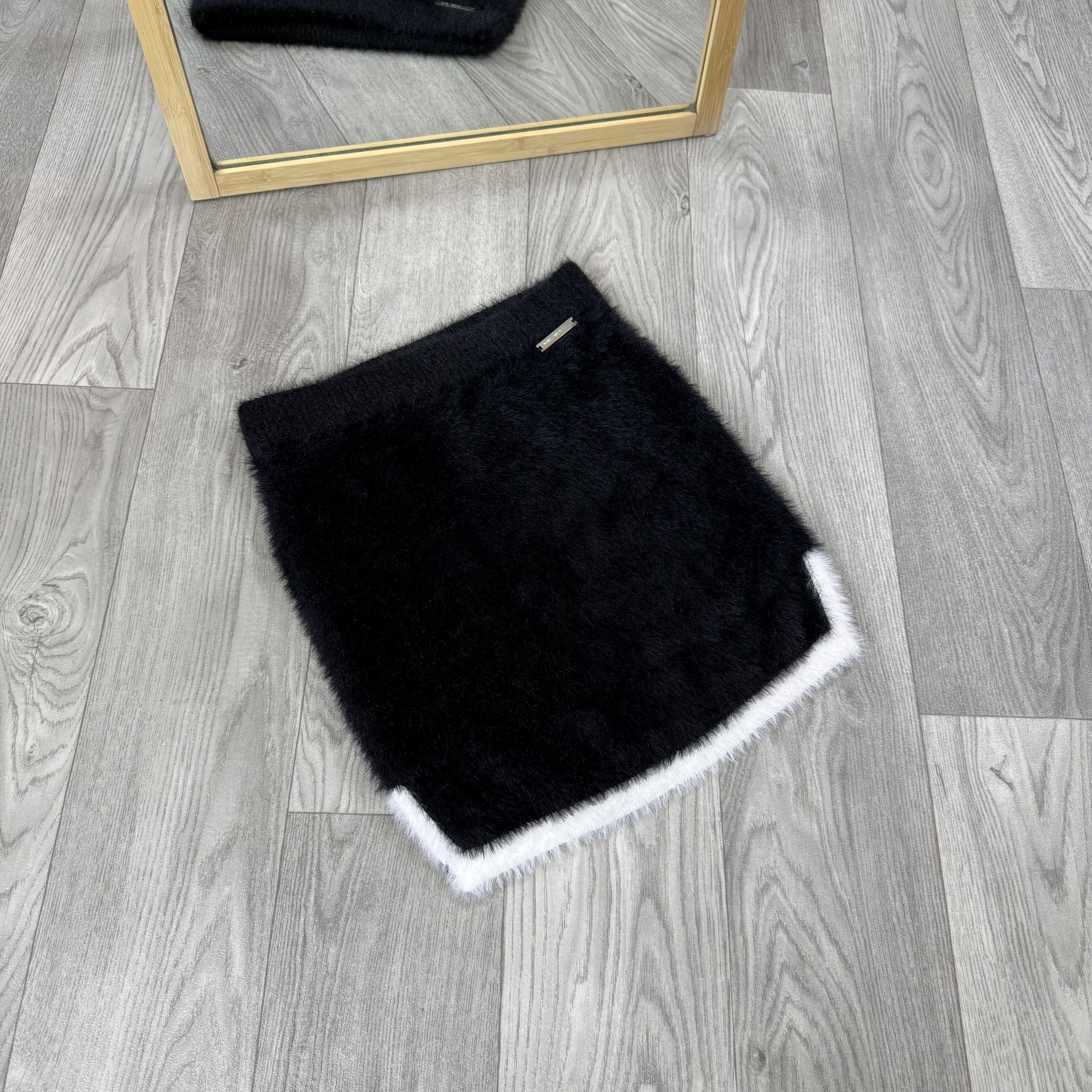 Heliot Emil HELIOT EMIL Archive Mohair Blend Mini Skirt White Hem Size 26" / US 2 / IT 38 - 3 Thumbnail