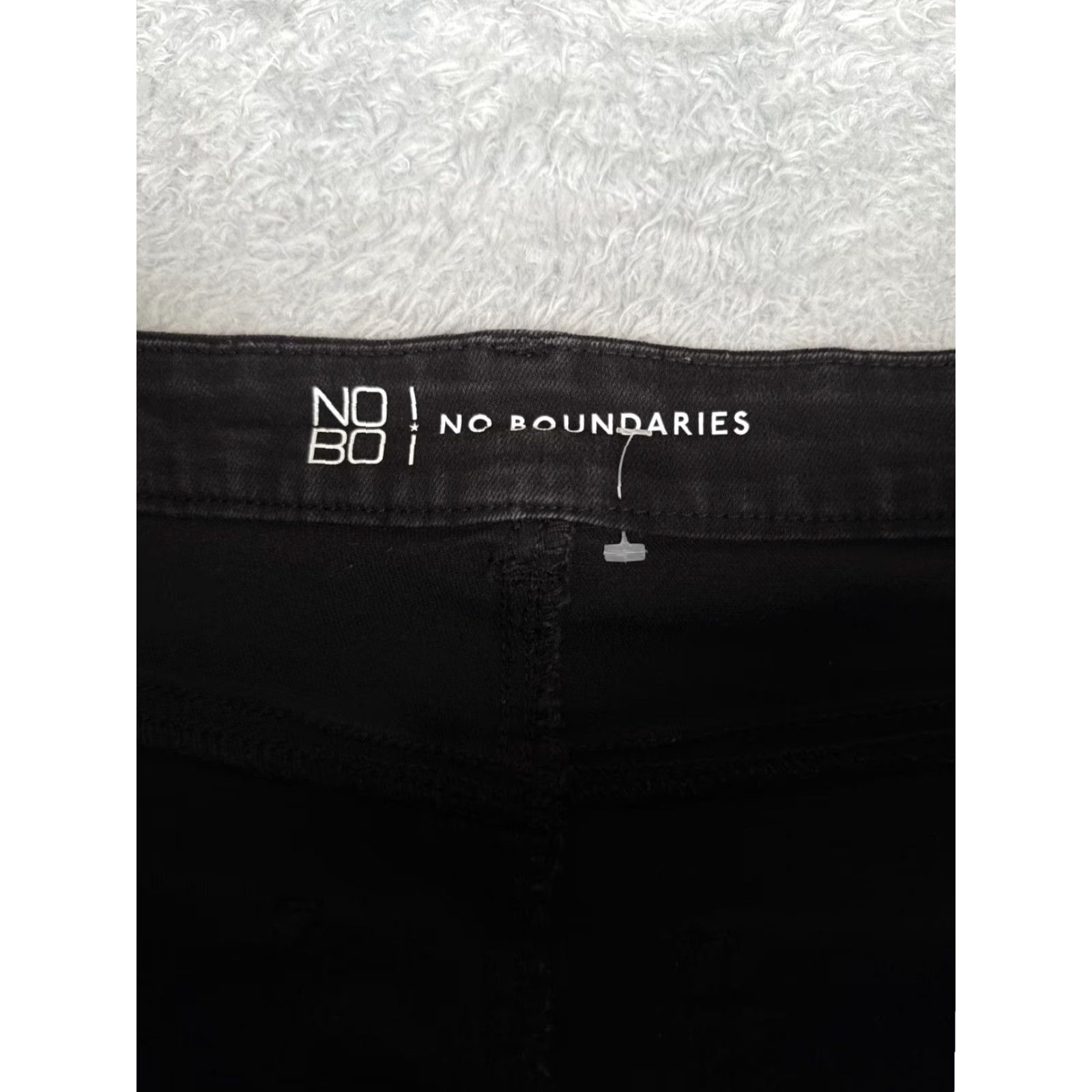 Vintage No Boundaries Jeans Juniors 15 Black High Rise Skinny Cotton Distressed 32x27 Jeans Womens Girls/Adults Size 36" / US 14 / IT 50 - 6 Thumbnail