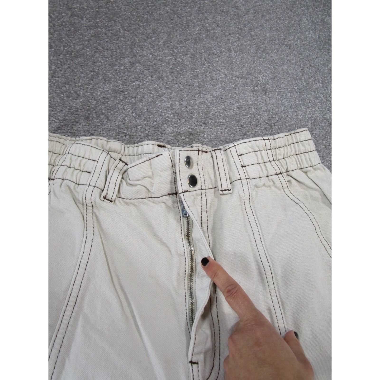 Urban Outfitters VINTAGE Urban Outfitters BDG Jeans Straight Denim Cargo Beige Women 31 High Rise Regular 31 Beige Womens Jeans 90s/2000s Style Size 24" / US 00 / IT 34 - 3 Thumbnail