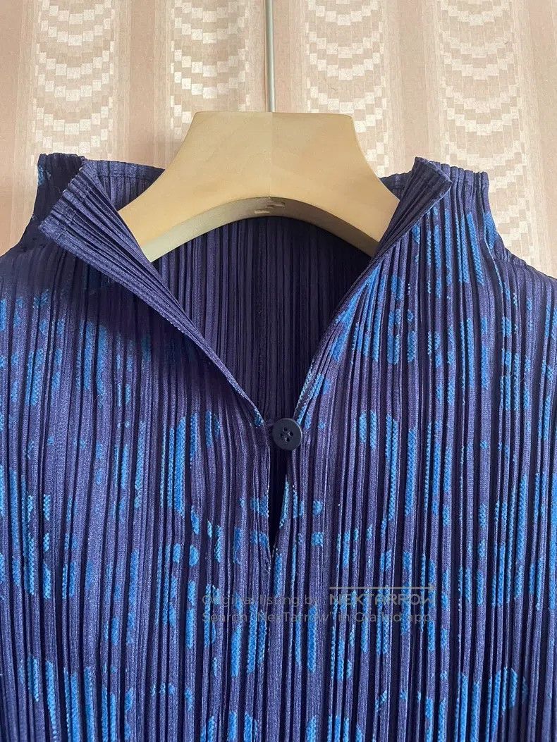Issey Miyake Issey Miyake Blue Flocked Velvet Pleated Long Sleeve T-shi Size L / US 10 / IT 46 - 5 Thumbnail