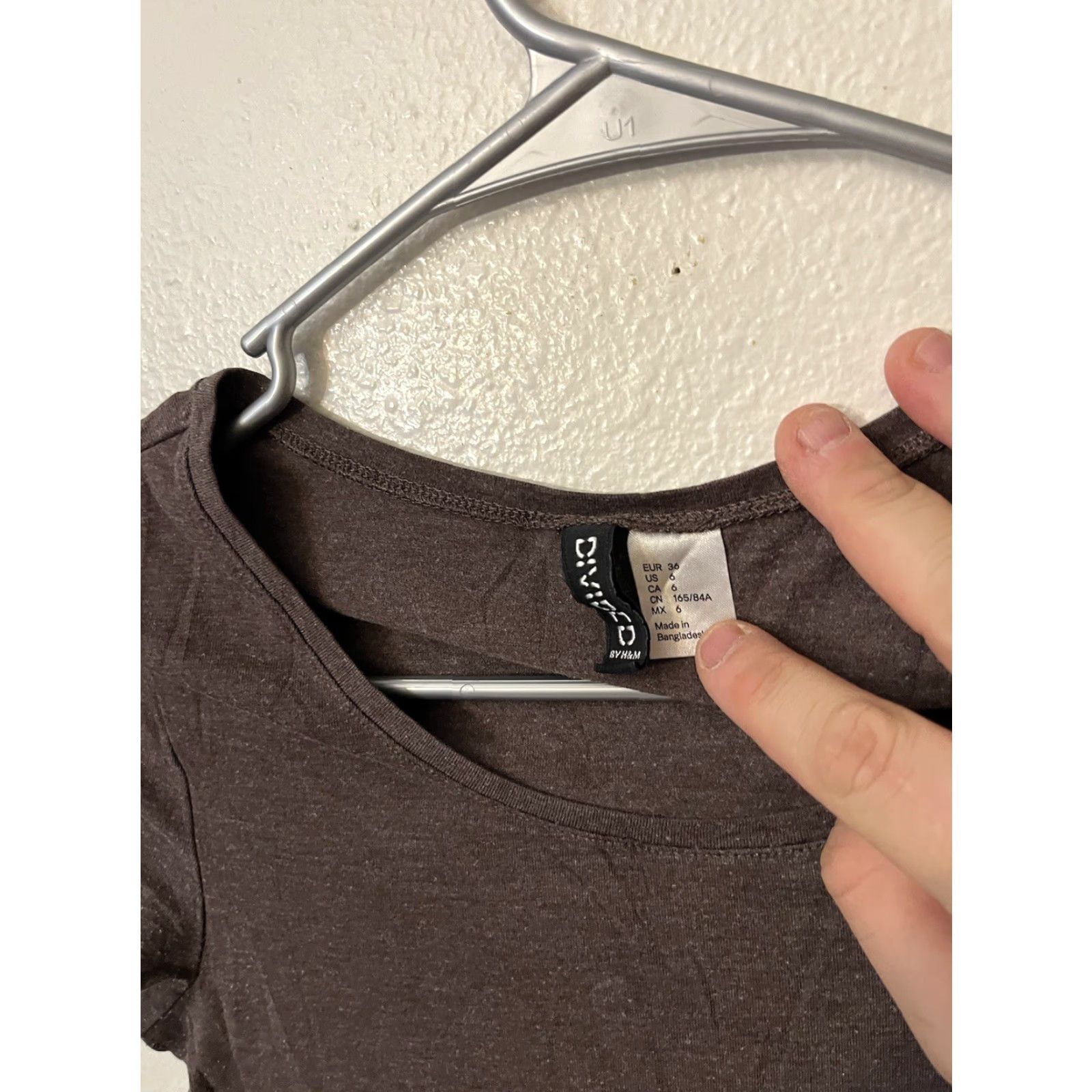 H&M H&M Divided basic T-shirt Women’s size 6 Brown Solid Size M / US 6-8 / IT 42-44 - 3 Thumbnail