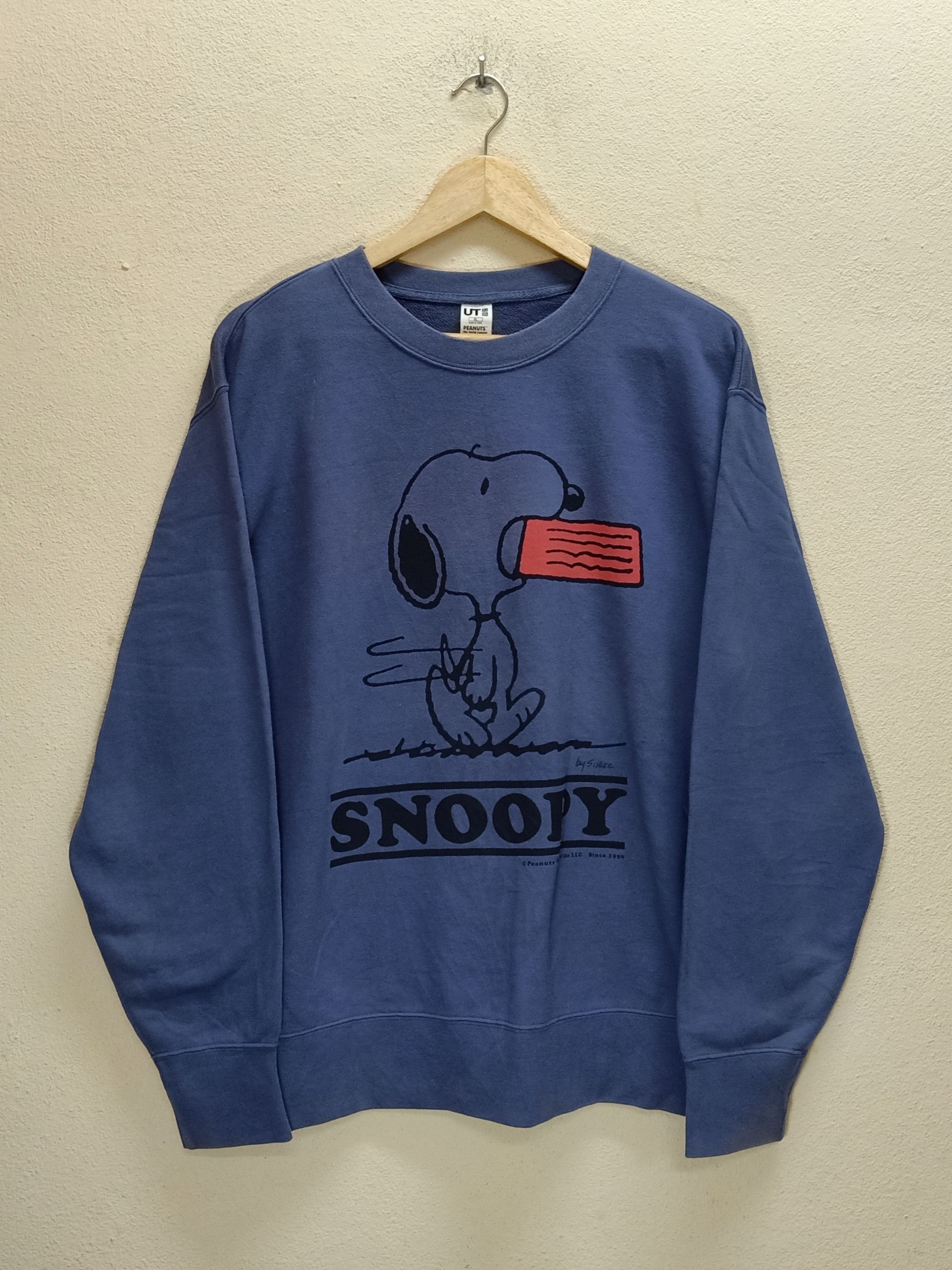 SNOOPY PEANUTS X UNIQLO World Famous Comic Strip By Schulz