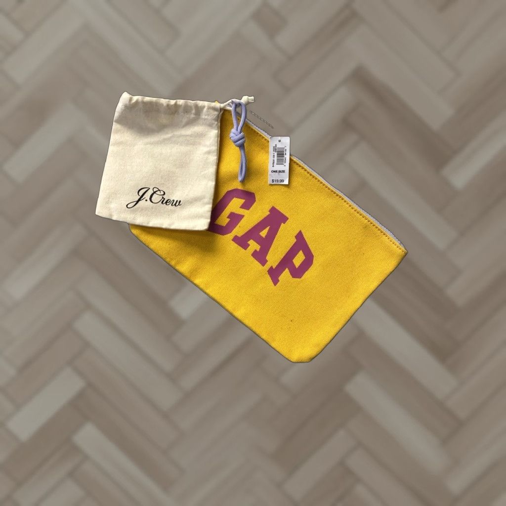 Gap VINTAGE GAP Women's Clutch Bag Small Yellow Knit Pouch Casual Travel 2010s Size ONE SIZE - 1 Thumbnail