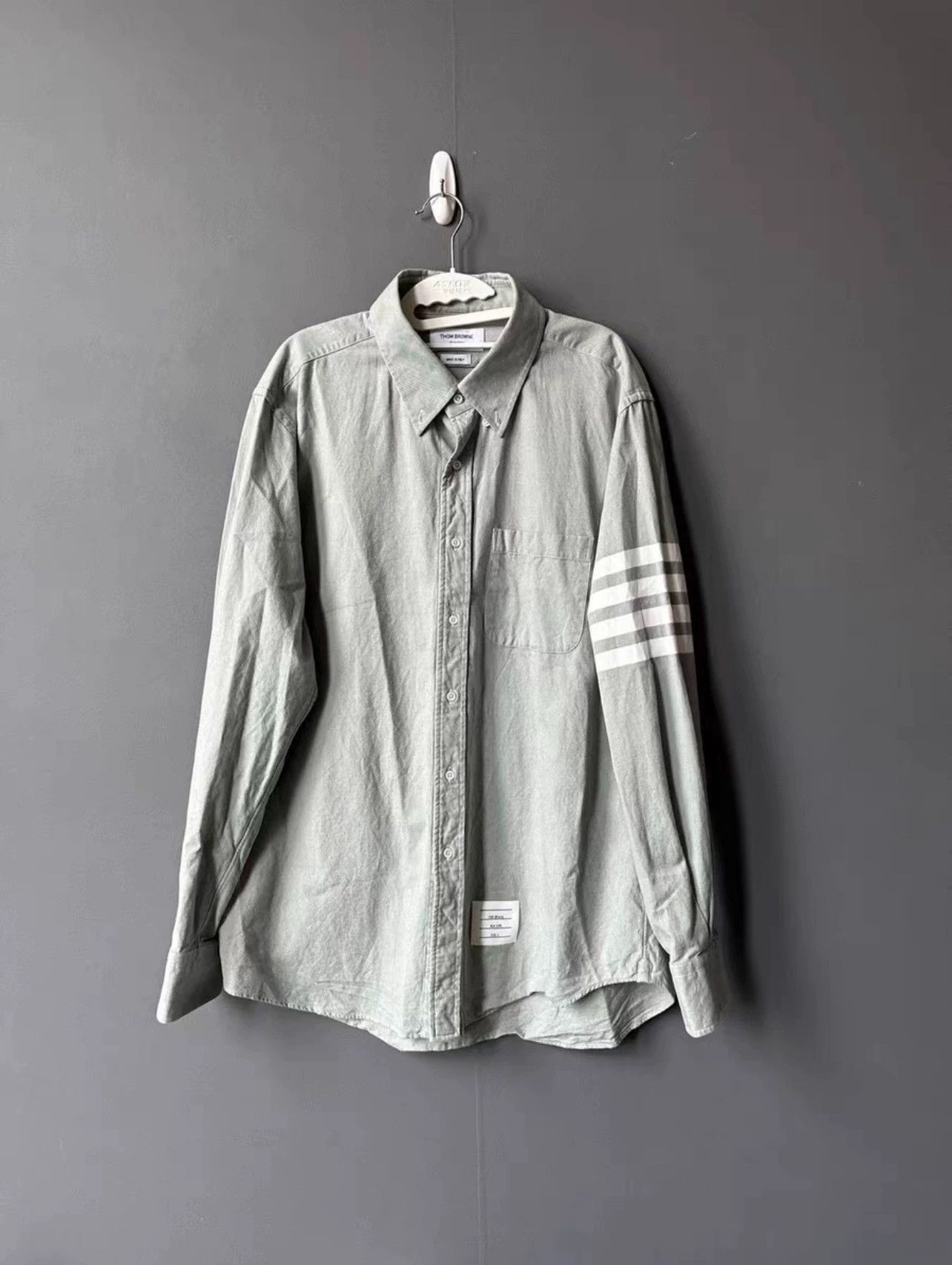 Thom Browne Thom Browne Gray Green Cuff Shirt Size US L / EU 52-54 / 3 - 1 Thumbnail