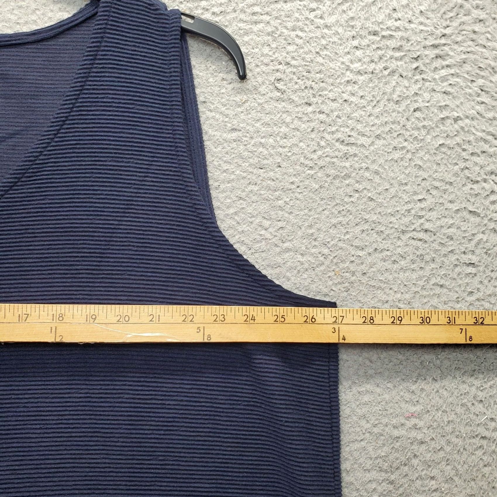 Loft Loft Tank Top Womens Size 24/26 Navy Ribbed Casual Sleeveless V-Neck Knot Hem Shirt Womens 24/26 Navy Tank (NWT) Size 4XL / US 24-26 - 3 Thumbnail