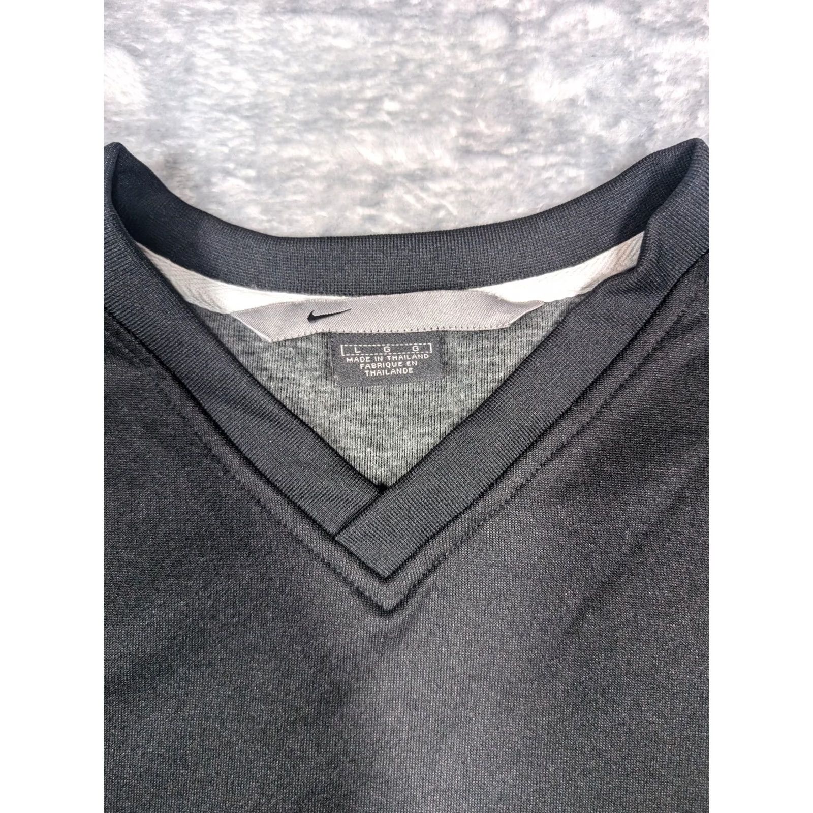 Nike Nike Pullover Shirt Mens Large Black White Long Sleeve V Neck Athletic Jersey Top Size US L / EU 52-54 / 3 - 4 Thumbnail