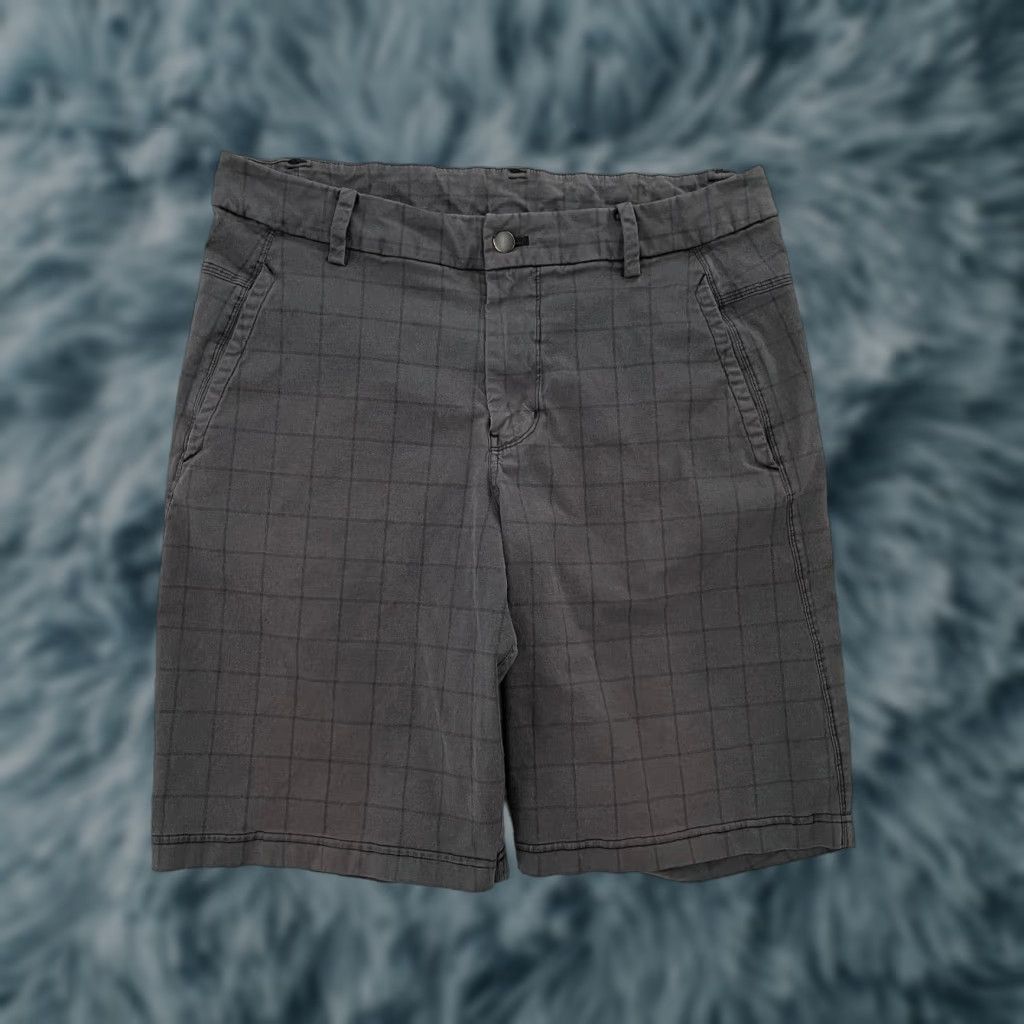 Lululemon VINTAGE Lululemon Shorts Adult 36 Gray Windowpane Pattern Chino Logo Pockets Mens Size US 36 / EU 52 - 1 Thumbnail