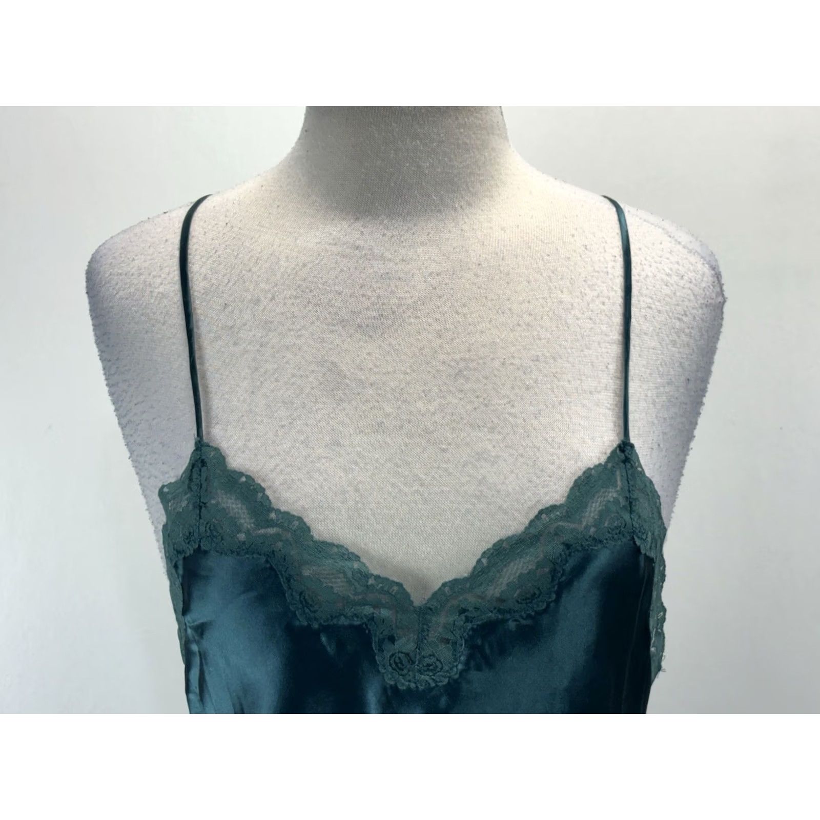 Vintage VINTAGE Evandale Intimates Satin Nightie Slip Nightgown Women’s L Green Lace Trim 1990s Womens Size ONE SIZE - 5 Thumbnail