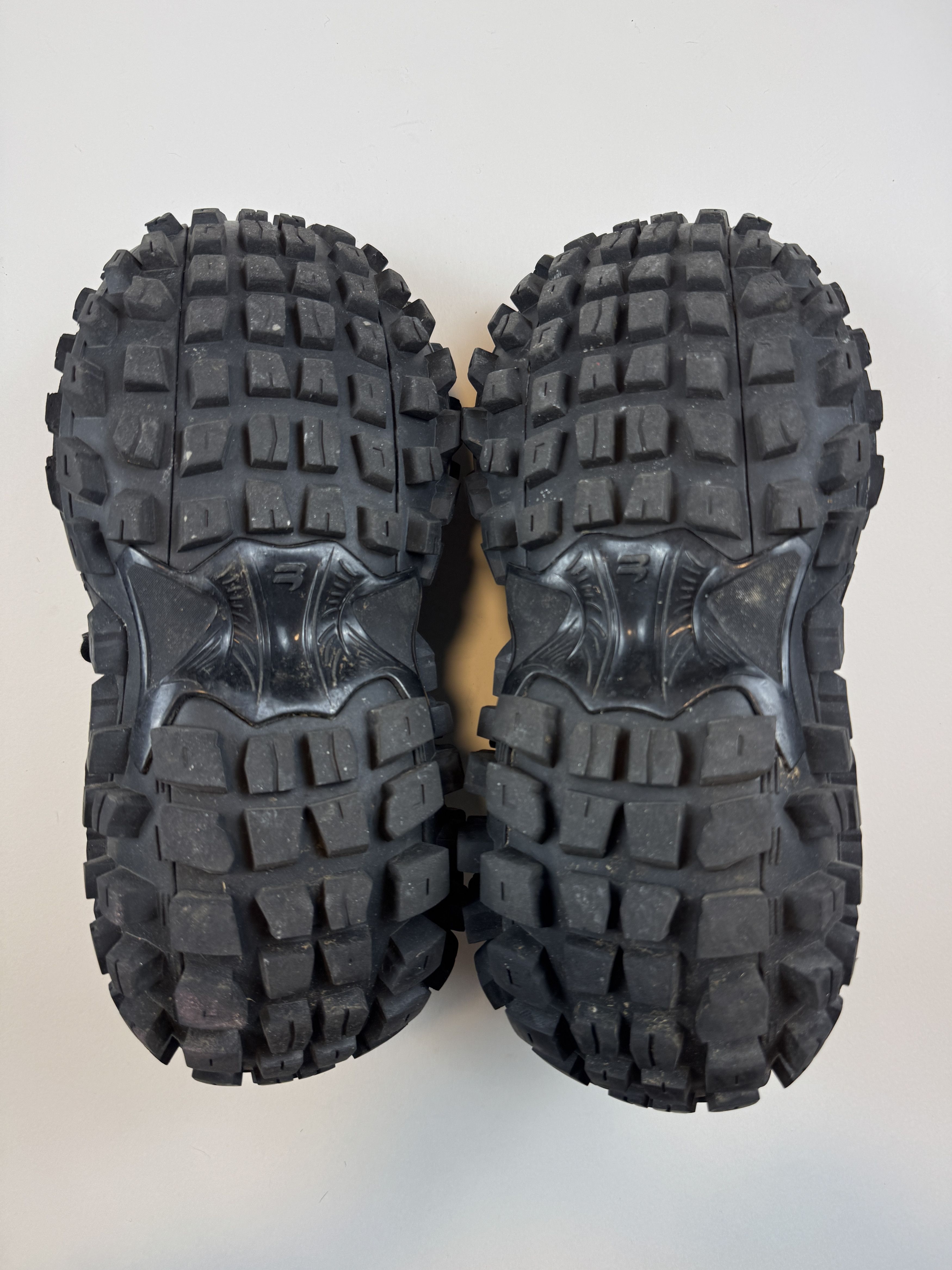 Balenciaga Balenciaga Defender Size US 10 / EU 43 - 4 Thumbnail