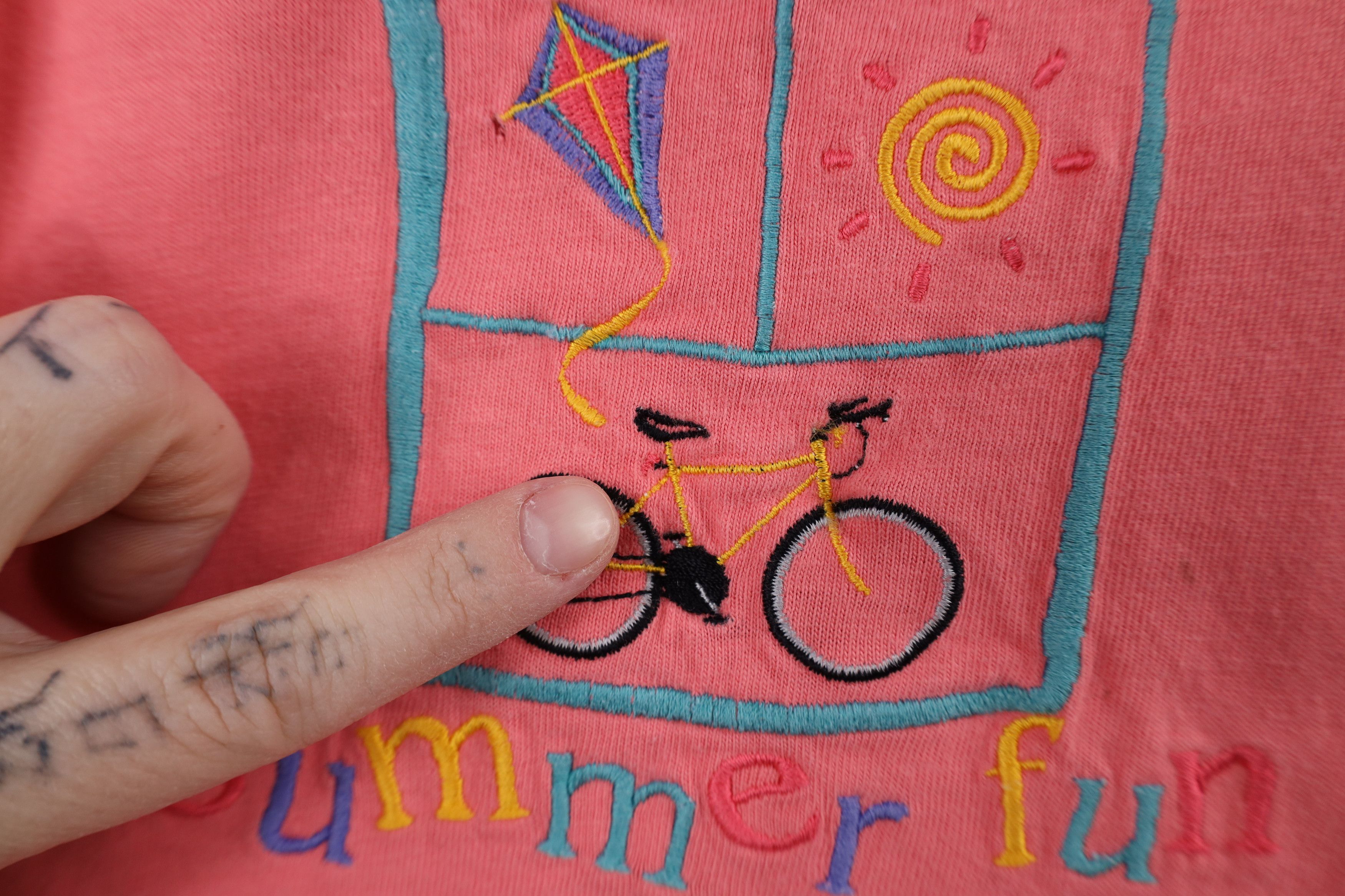 Vintage Vintage 90s Streetwear Spell Out Summer Fun T-Shirt USA Size XL / US 12-14 / IT 48-50 - 6 Thumbnail