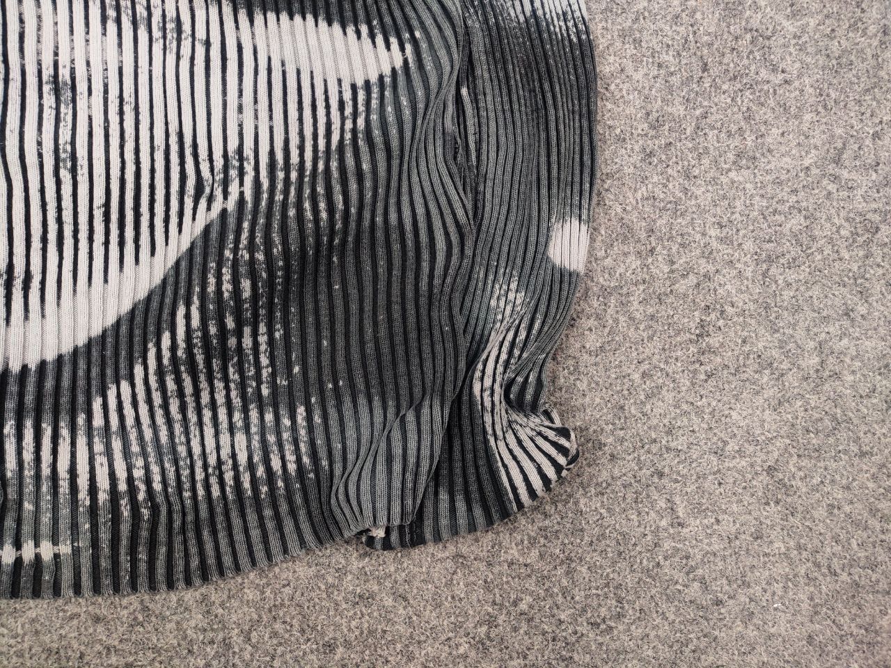 If Six Was Nine Vintage Opium l.g.b. Style Ribbed Sweater with print Y2K Size US M / EU 48-50 / 2 - 6 Thumbnail