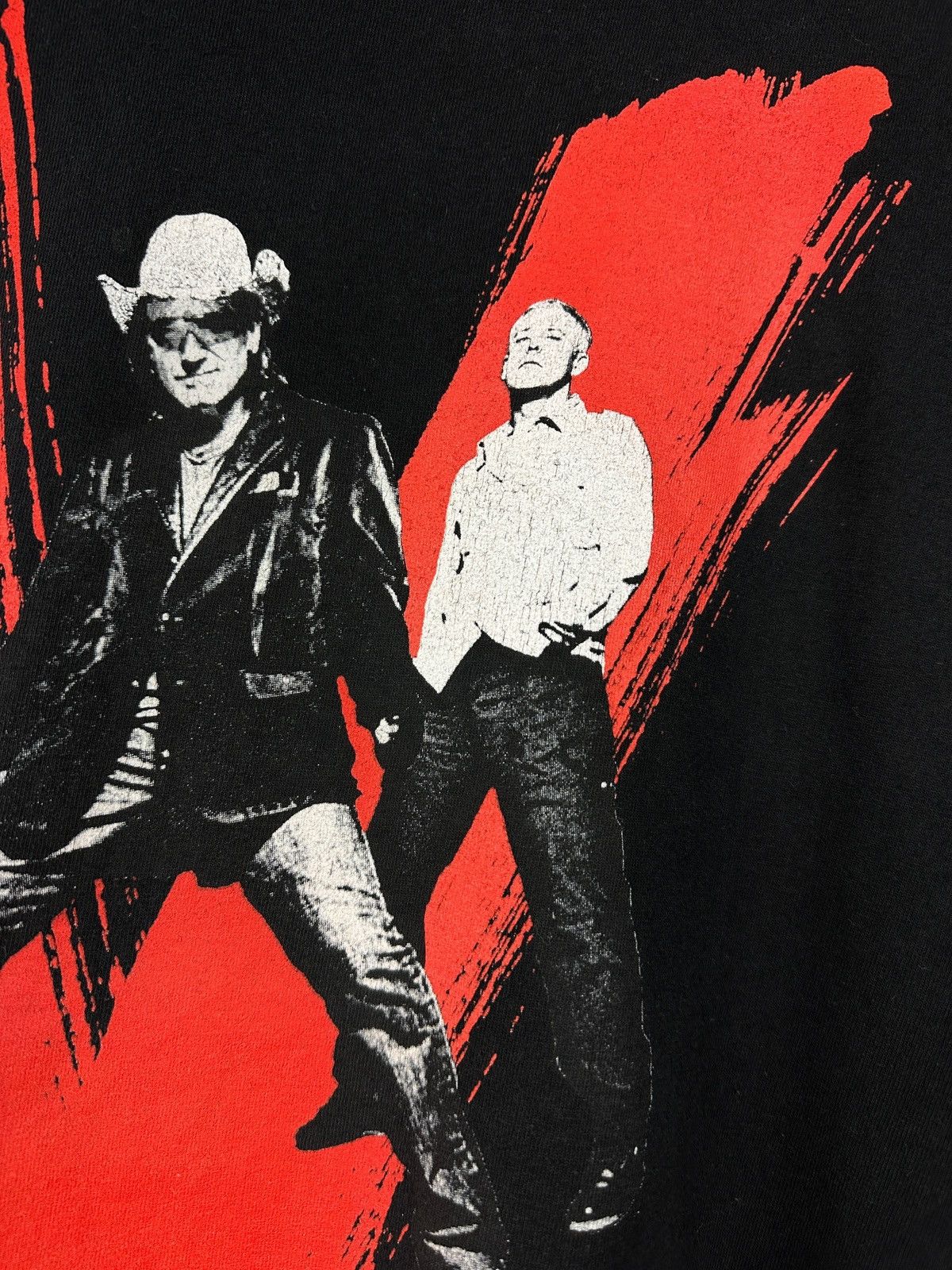 Band Tees Vintage 2005 U2 Vertigo Tour T-Shirt Rock Band Double Sided Size US L / EU 52-54 / 3 - 9 Thumbnail