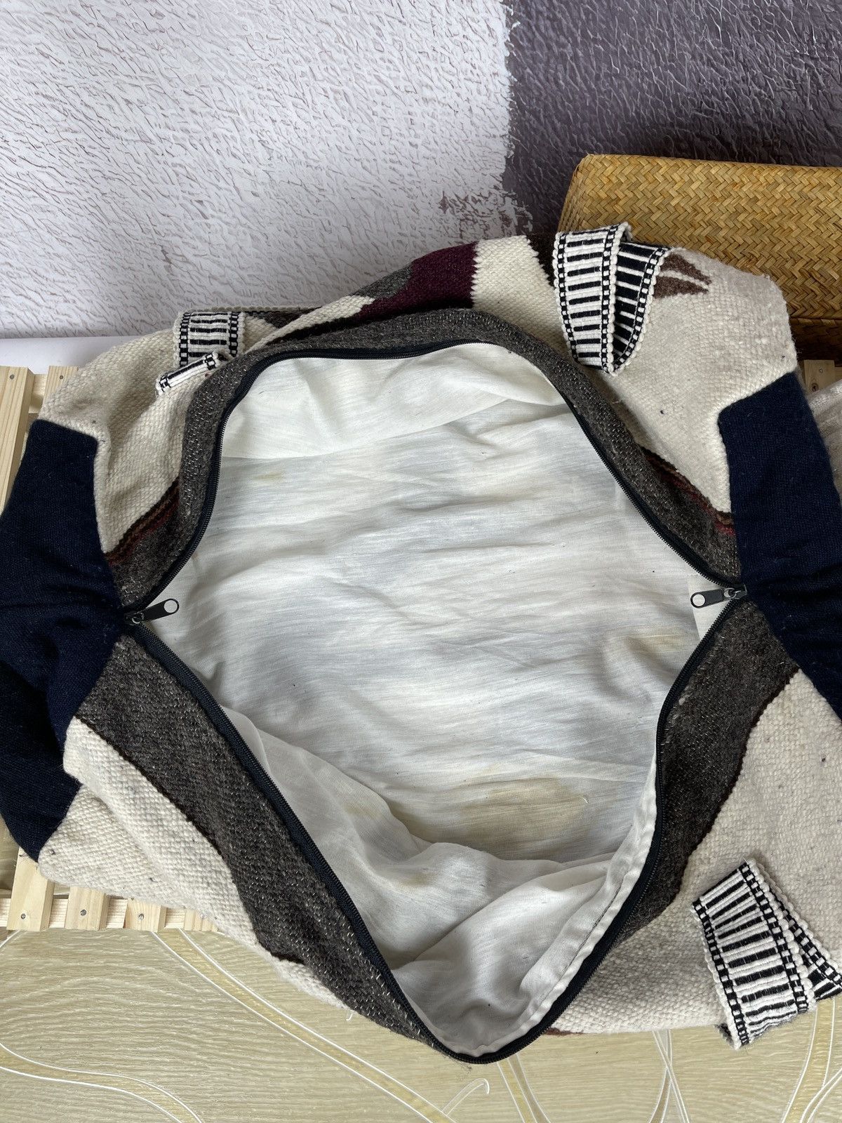Vintage Vintage Indians style wool bag bird men in hat pattern Size ONE SIZE - 14 Thumbnail