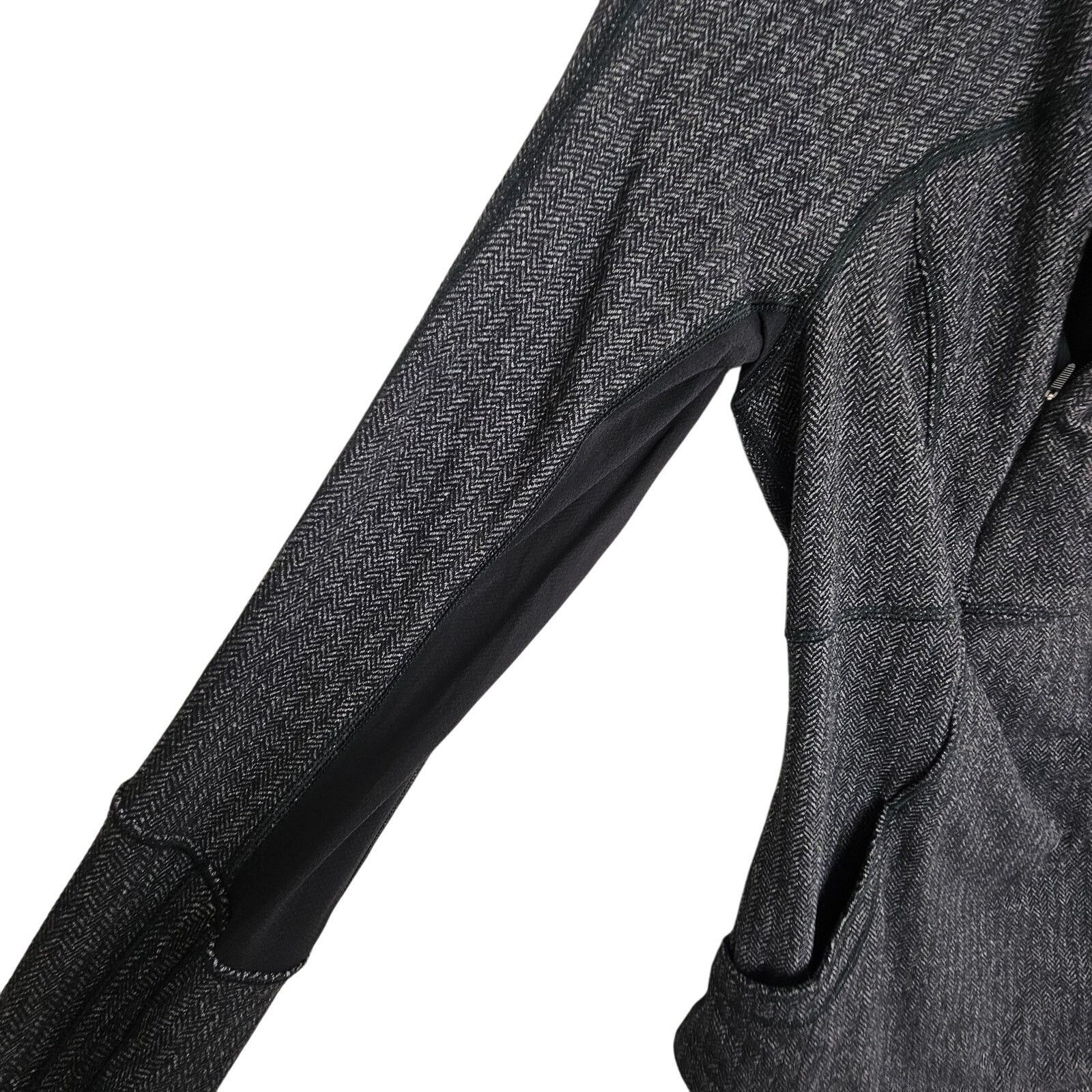 Lululemon Lululemon Womens Base Runner Athletic Shirt Size S Heathered Size S / US 4 / IT 40 - 5 Thumbnail