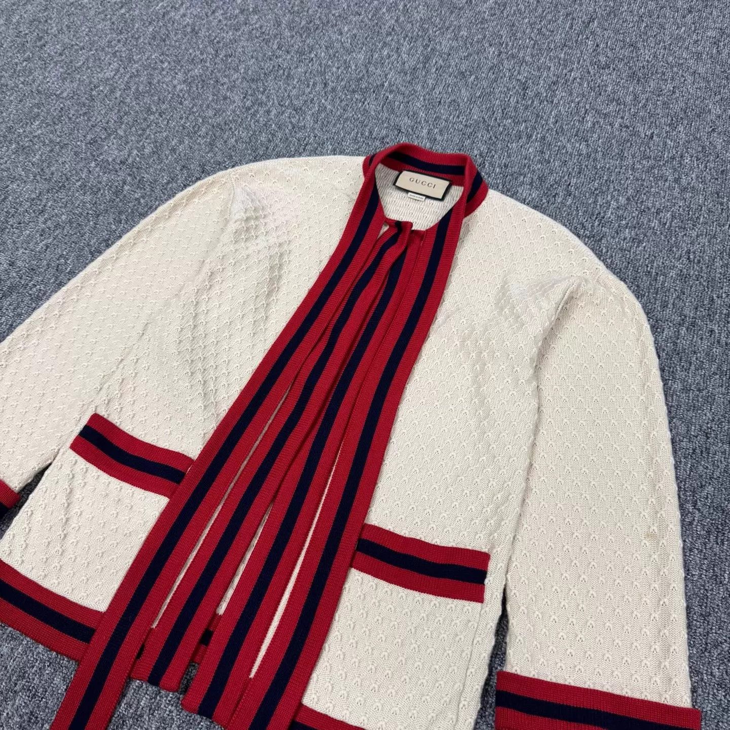 Gucci Gucci Ivory Red Blue Striped Knit Cardigan XS Size XS / US 0-2 / IT 36-38 - 4 Thumbnail