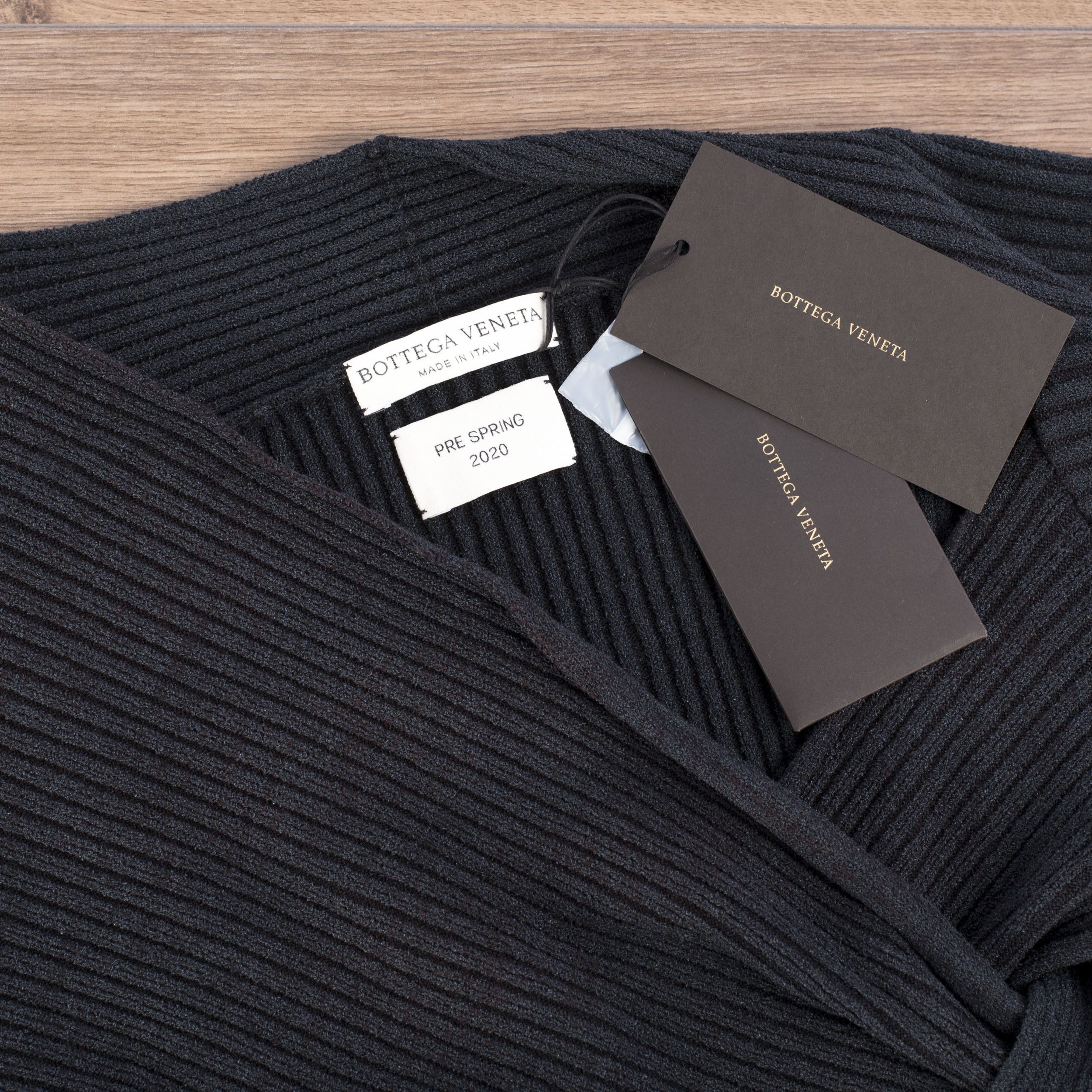Bottega Veneta Knit Dress With Twisted Neckline In Black Silk & Wool Blend Size XS / US 0-2 / IT 36-38 - 9 Thumbnail