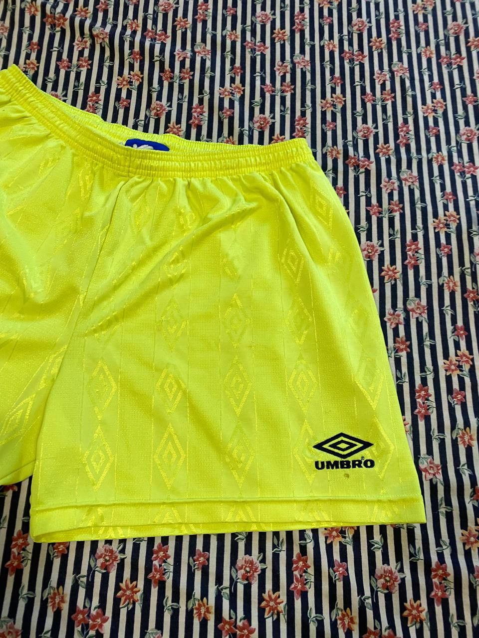 Umbro Vintage 90s Umbro shorts streetwear y2k Size US 38 / EU 54 - 5 Thumbnail