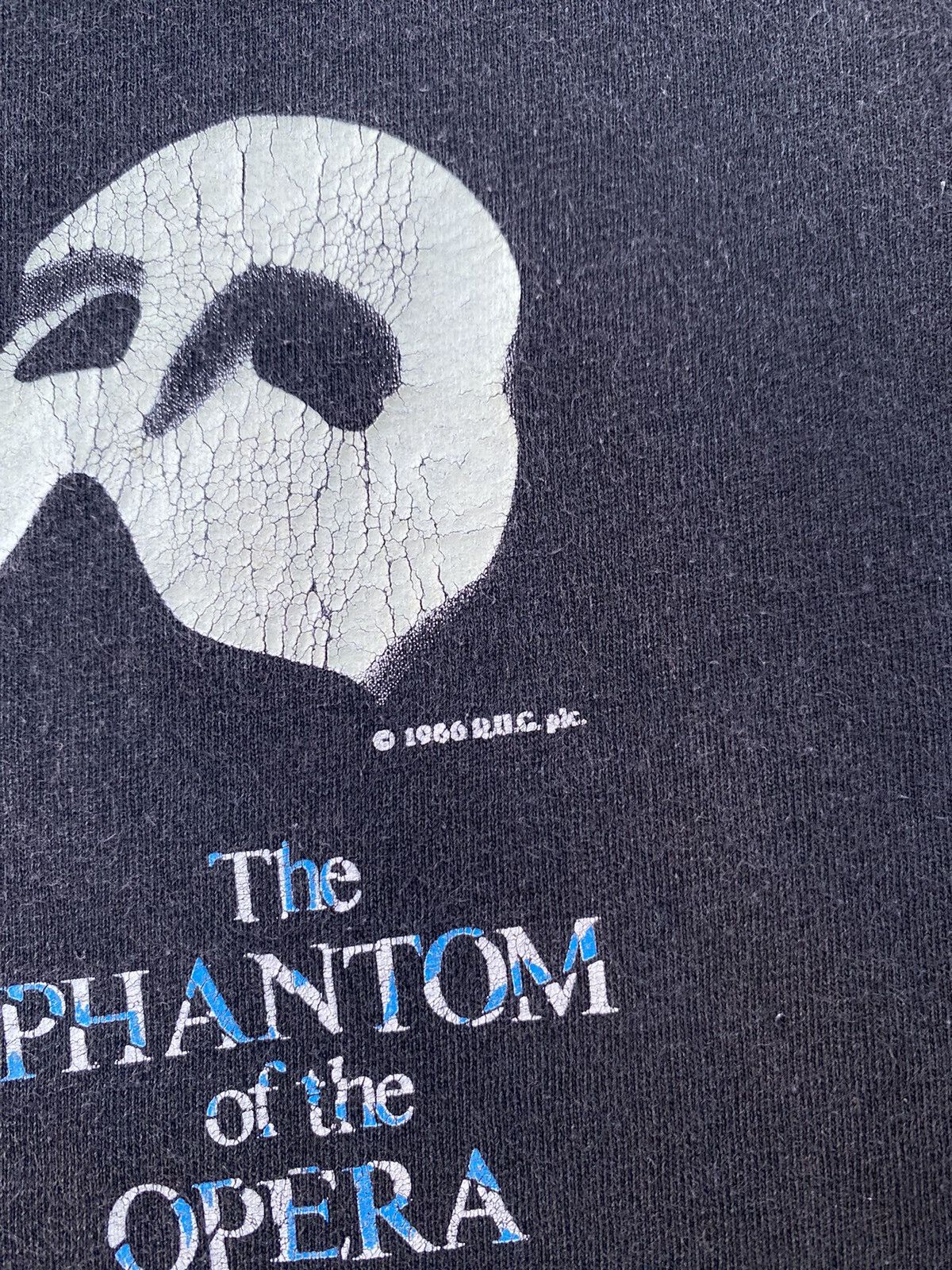 Vintage Rare🔥Original Vintage 1986 The Phantom of the Opera Tees Size US L / EU 52-54 / 3 - 5 Thumbnail