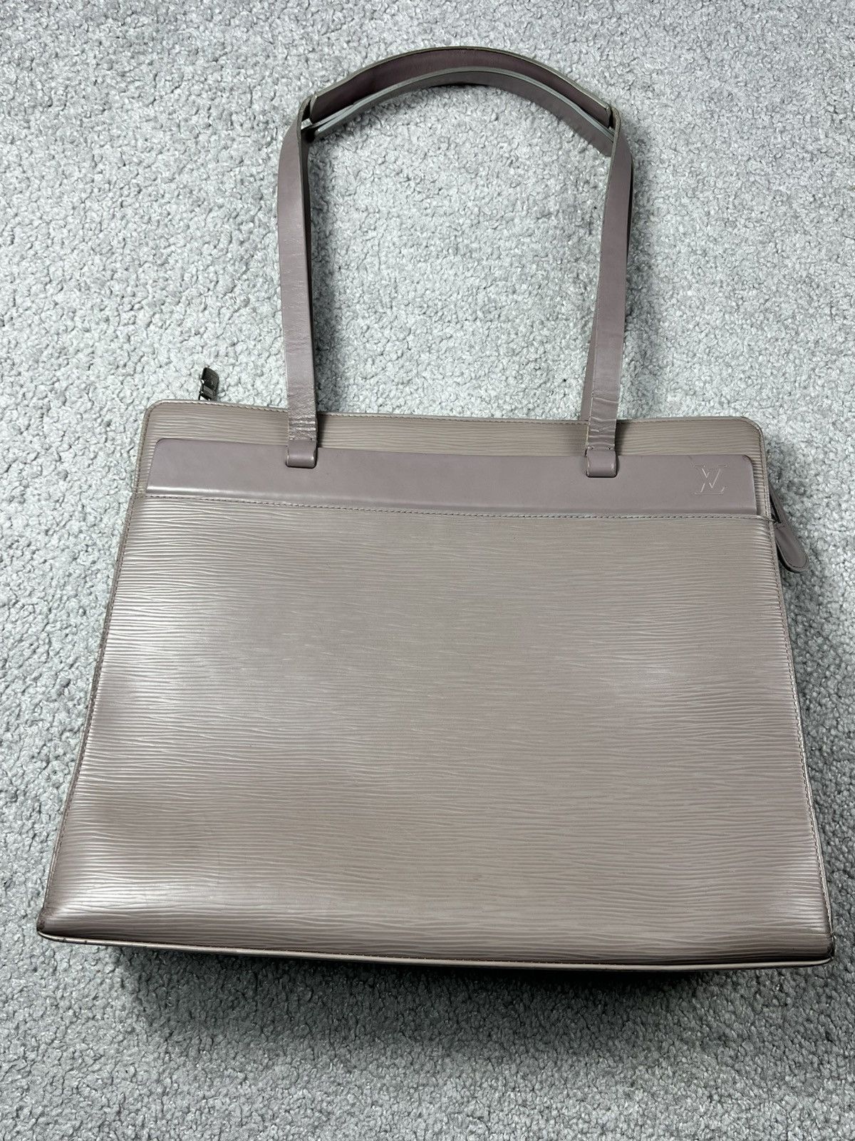 Louis Vuitton Louis Vuitton Epi Croisette PM Handbag Purple Size ONE SIZE - 3 Thumbnail