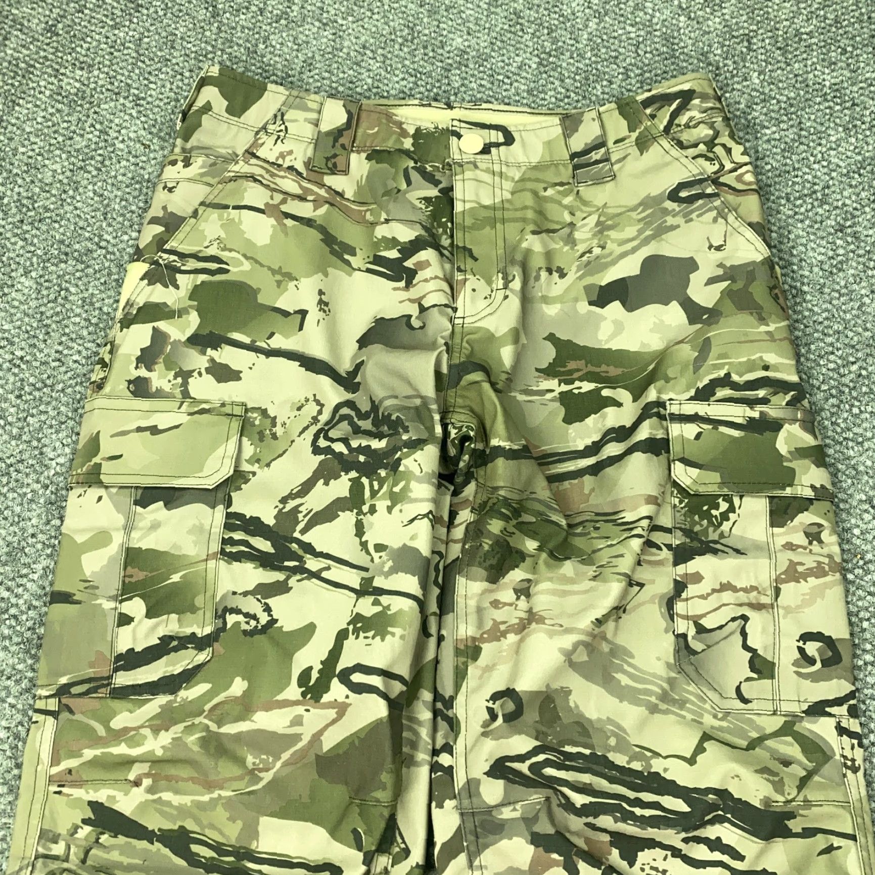 Under Armour Under Armour Cargo Pants 32x32 Green Camouflage UA Storm Hunting Outdoor Mens Size US 32 / EU 48 - 2 Thumbnail