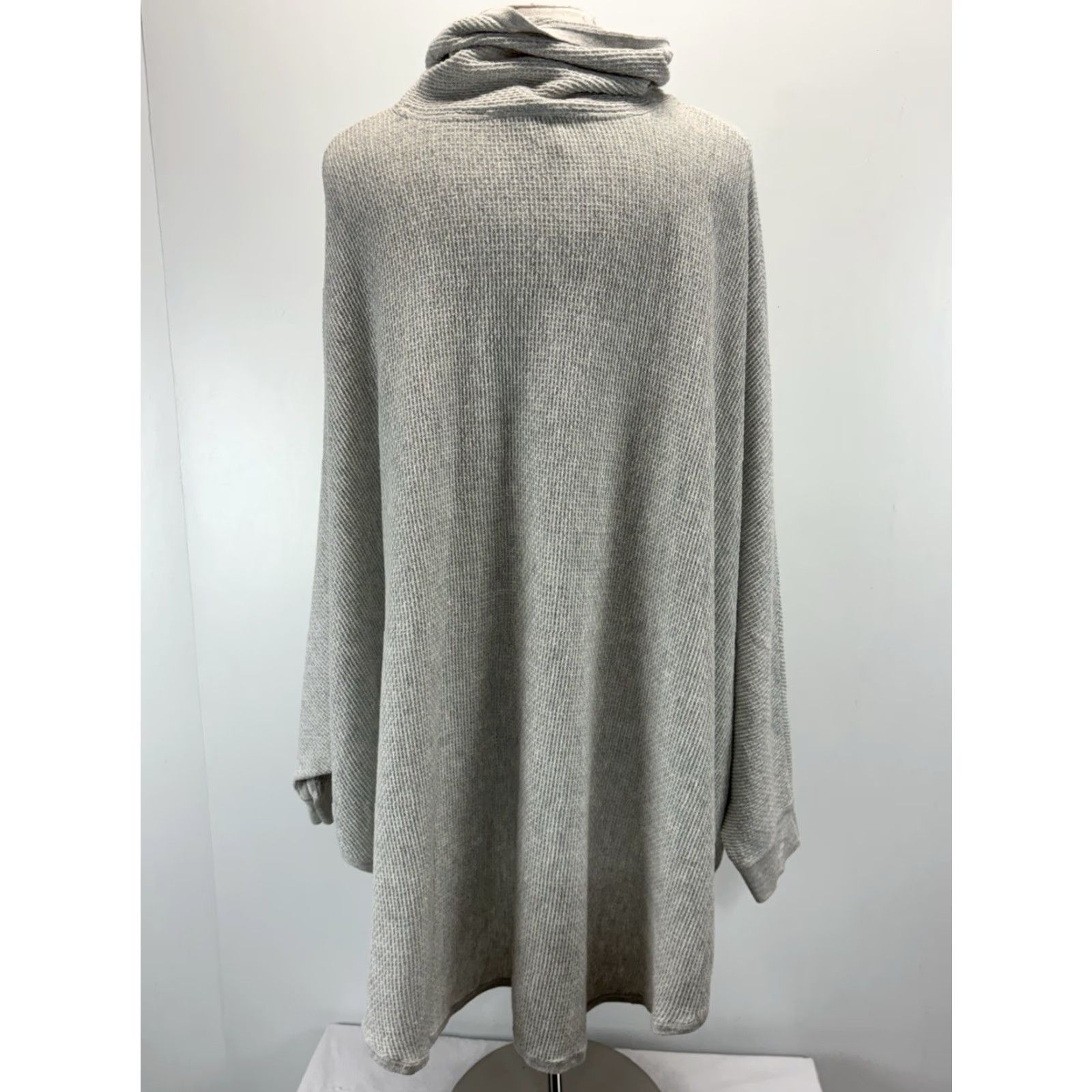 J. Jill VINTAGE? No — J. Jill Sweat? No, restructure: J. Jill Turtleneck Thermal Knit Poncho Sweater Women’s M L Grey Waffle Boho Size M / US 6-8 / IT 42-44 - 3 Thumbnail