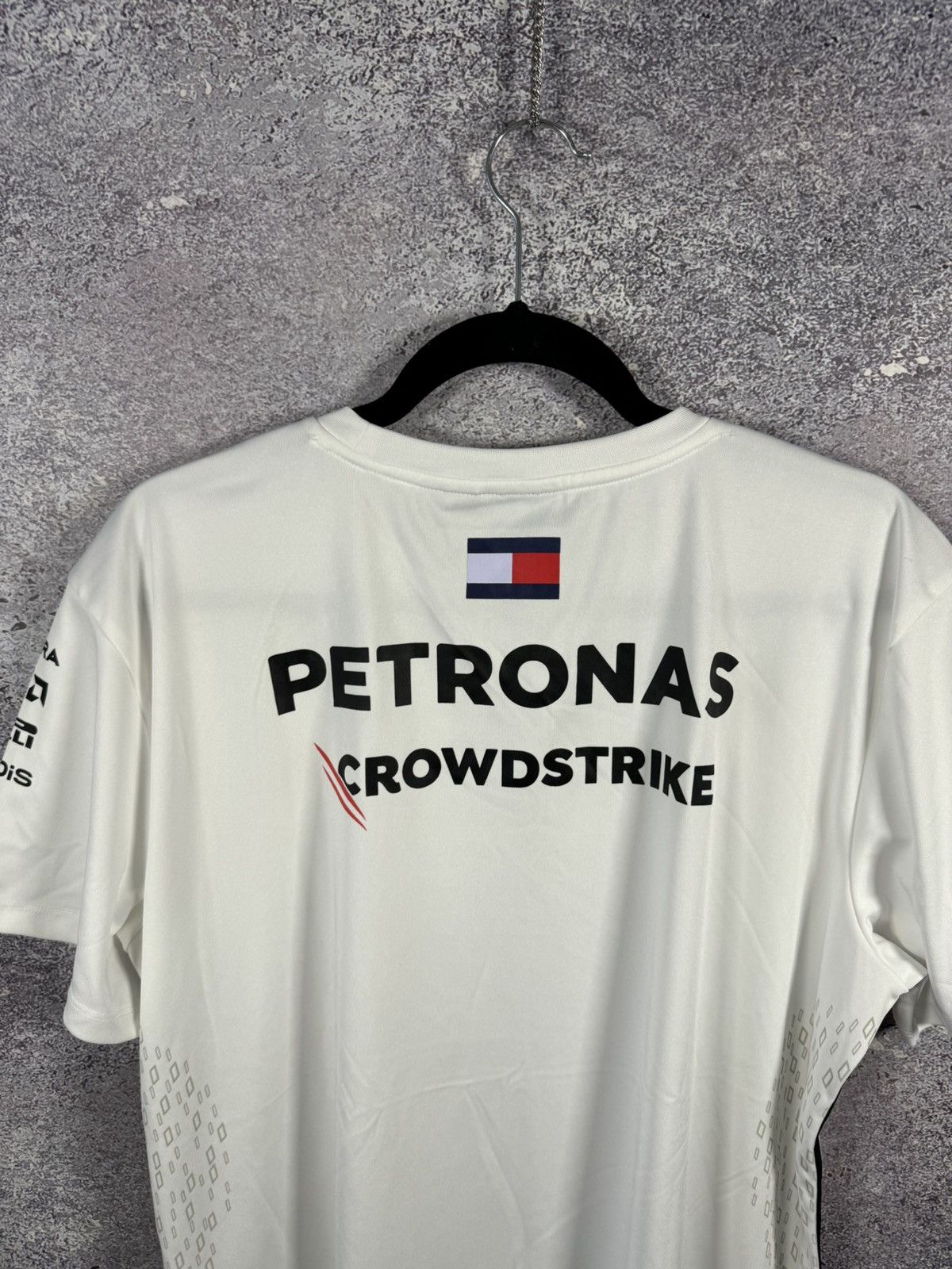Formula 1 × Mercedes-Benz AMG Petronas Formula 1 Team Racing New T shirt Blokcore Size US XXL / EU 58 / 5 - 14 Thumbnail
