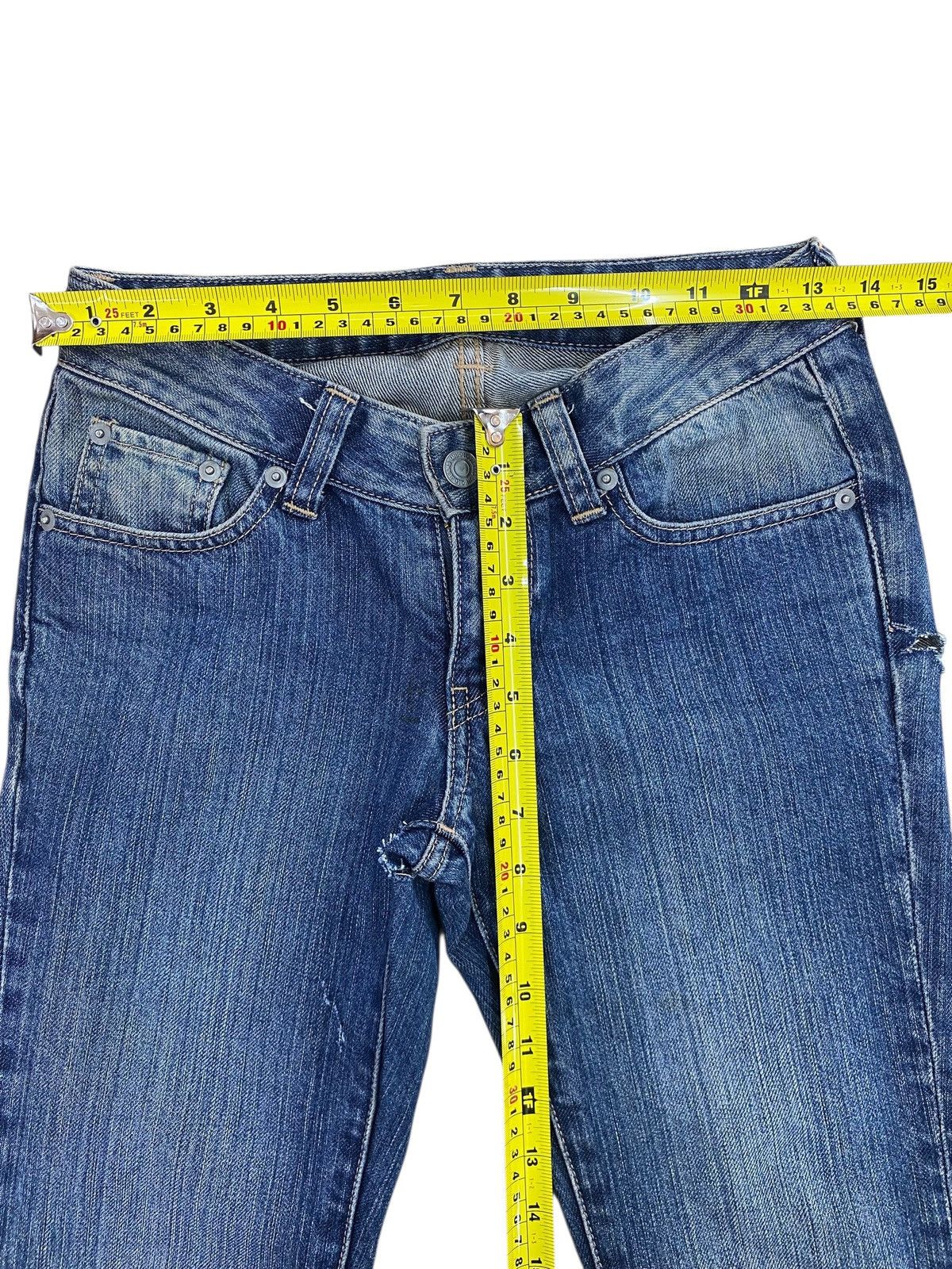 Uniqlo Uniqlo Faded Blue Wash Style Bootcut Jeans Size US 32 / EU 48 - 7 Thumbnail