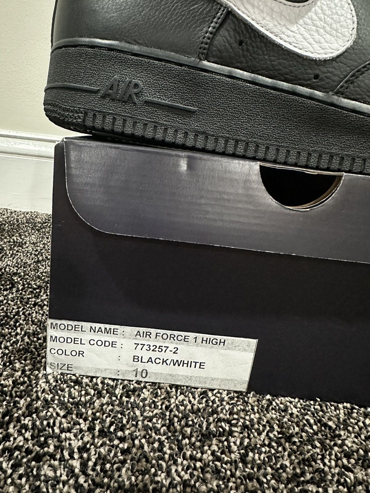 Nike × Vlone Vlone x Nike Air Force 1 High Black London Sample Sneaker Size US 10 / EU 43 - 3 Thumbnail