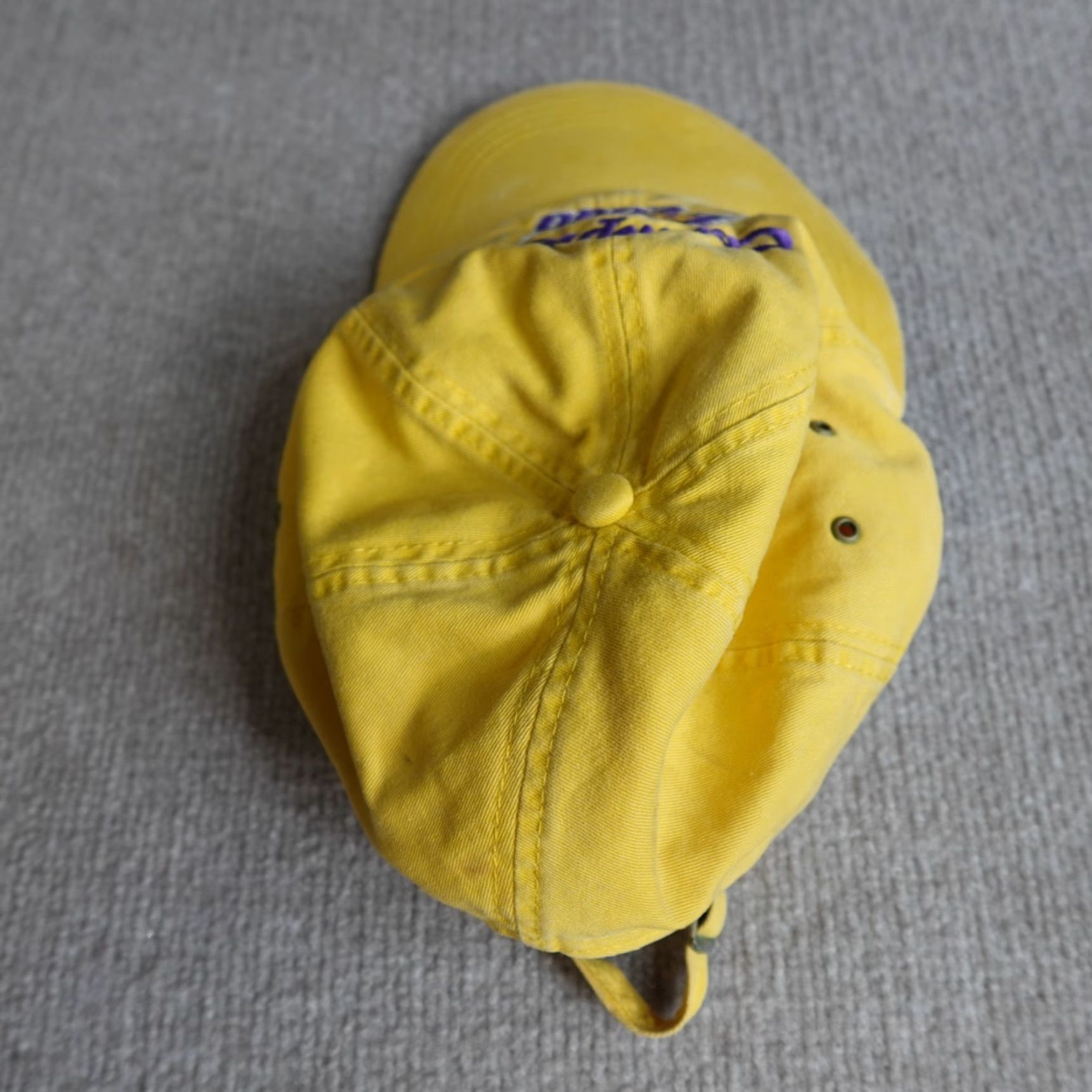 Champion VINTAGE Lakers Hat Yellow Dadhat Straback? Size ONE SIZE - 4 Thumbnail