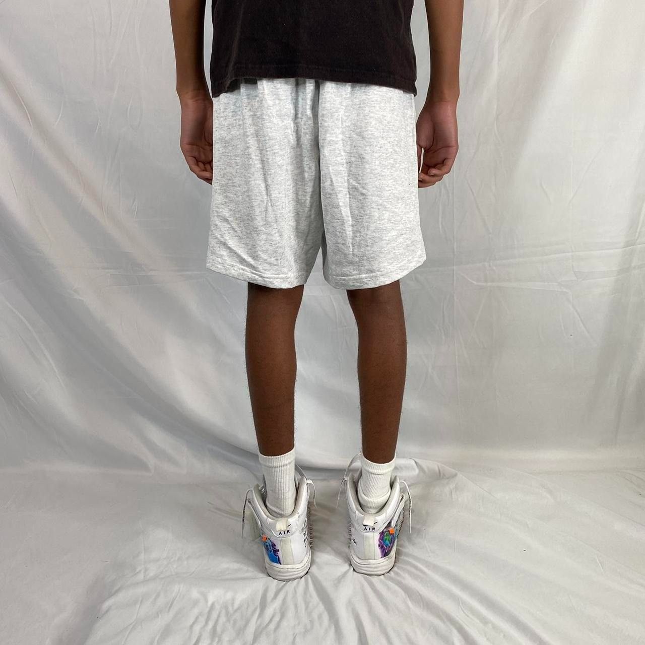 Champion Vintage NOTRE DAME athletic CHAMPION Shorts Size US 36 / EU 52 - 3 Thumbnail