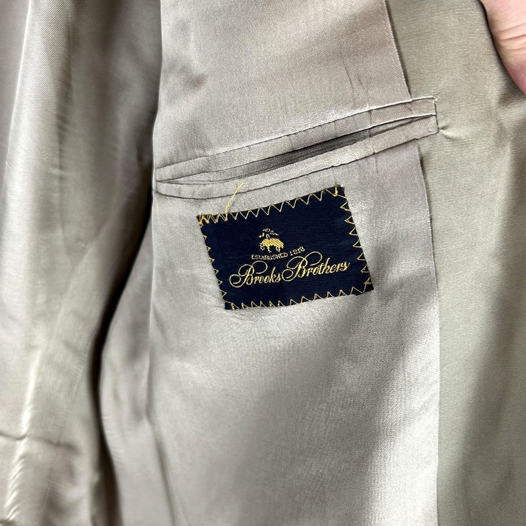 Brooks Brothers Brooks Brothers Blazer Mens 46L Khaki Tan Sport Coat Two Button Made in USA Shirt Jacket Mens Blazer 2 Button Notch Lapel USA 2 Piece Size 46R - 7 Thumbnail
