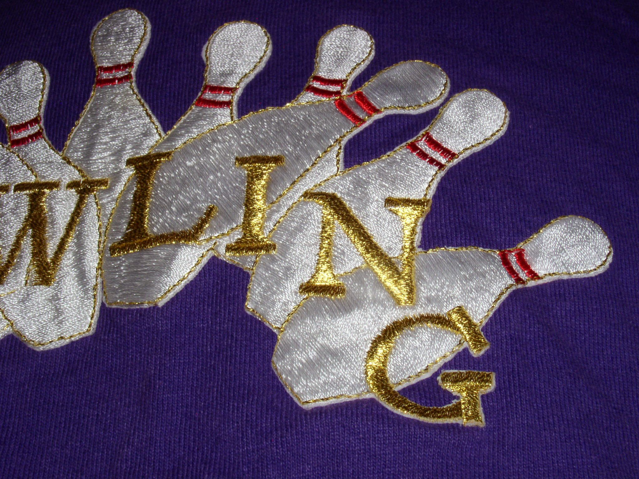 Alstyle Bowling Pins Sport T Shirt Fabric Applique Vintage Bowling Size US L / EU 52-54 / 3 - 4 Thumbnail