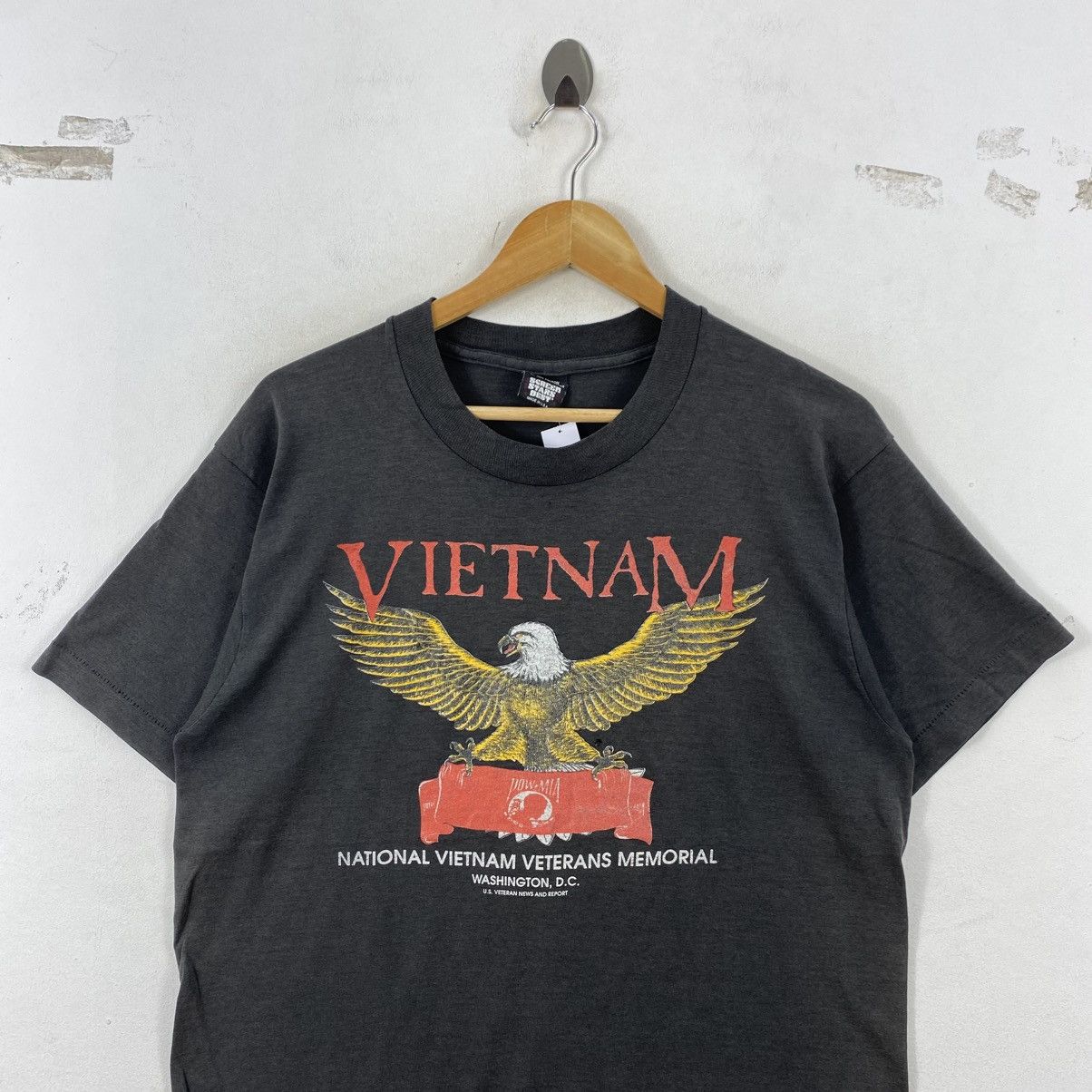 Vintage Vtg 80s Vietnam Veterans Memorial Eagle Tee Screen Stars L Size US L / EU 52-54 / 3 - 3 Thumbnail