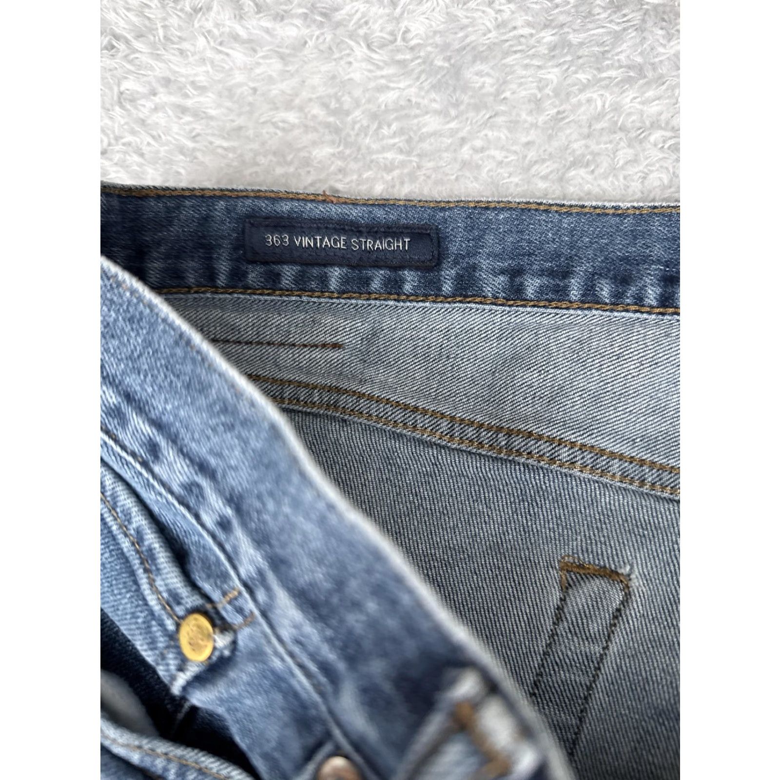 Lucky Brand Lucky Brand 363 Vintage Straight Jeans Mens 40x30 Medium Wash Denim Stretch 5-Pocket - Blue (Regular) Size US 40 / EU 56 - 7 Thumbnail