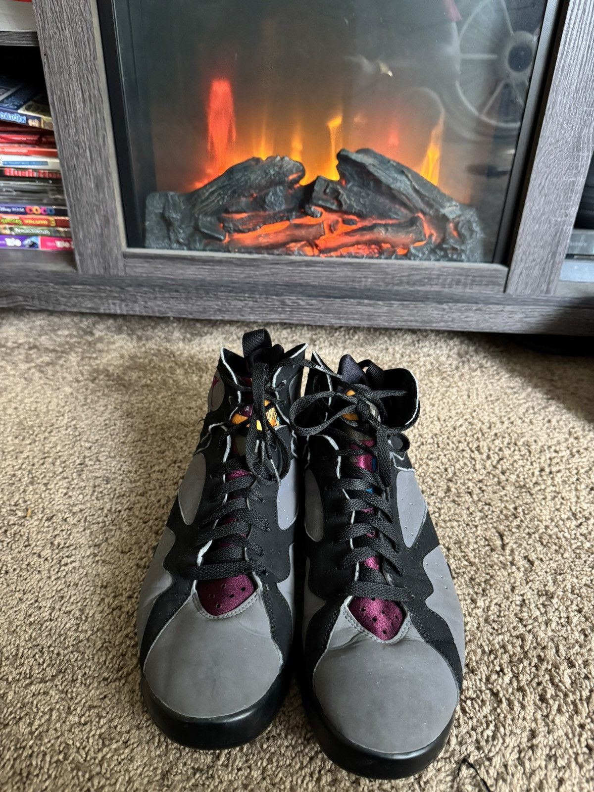 Jordan Brand Jordan 7 Bordeaux Size US 10.5 / EU 43-44 - 1 Thumbnail