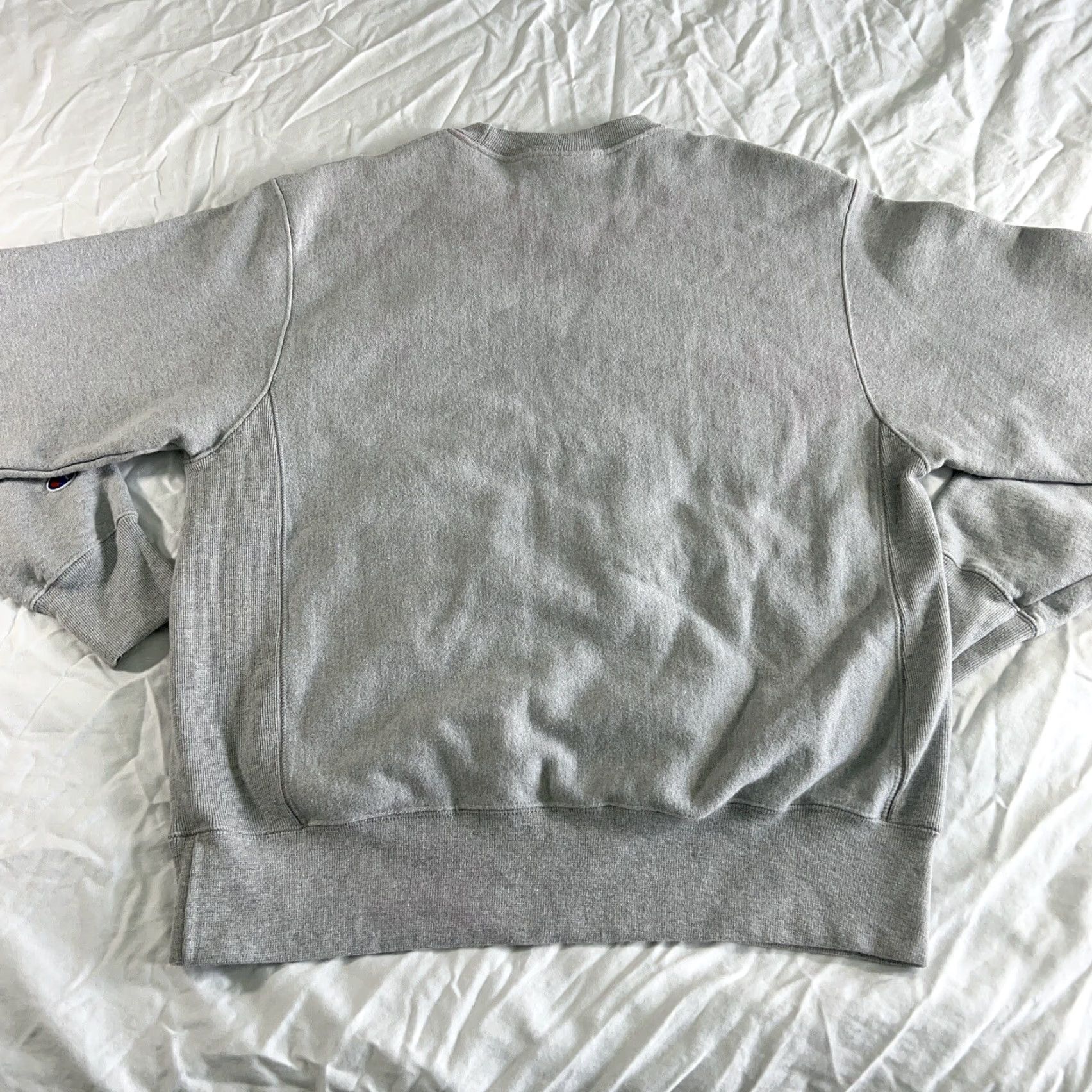 Champion VTG 90s Champion Reverse Weave Spellout Crewneck Gray Sweatshirt Men's Size M Size US M / EU 48-50 / 2 - 5 Thumbnail