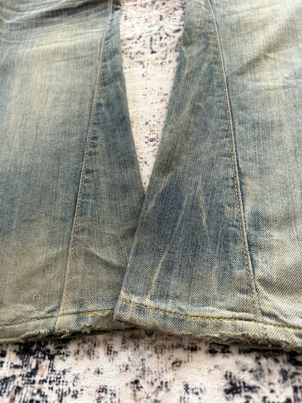 Le Grande Bleu (L.G.B.) Edwin Tokyo Mud Wash Distressed Flared Jeans Size US 36 / EU 52 - 17 Thumbnail