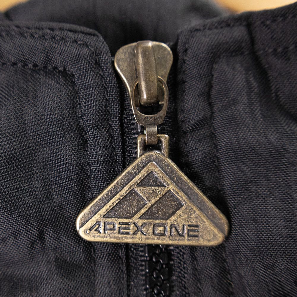 Apex One Vintage 90s Apex One Chicago Bulls NBA Puffer Jacket L Size US L / EU 52-54 / 3 - 4 Thumbnail