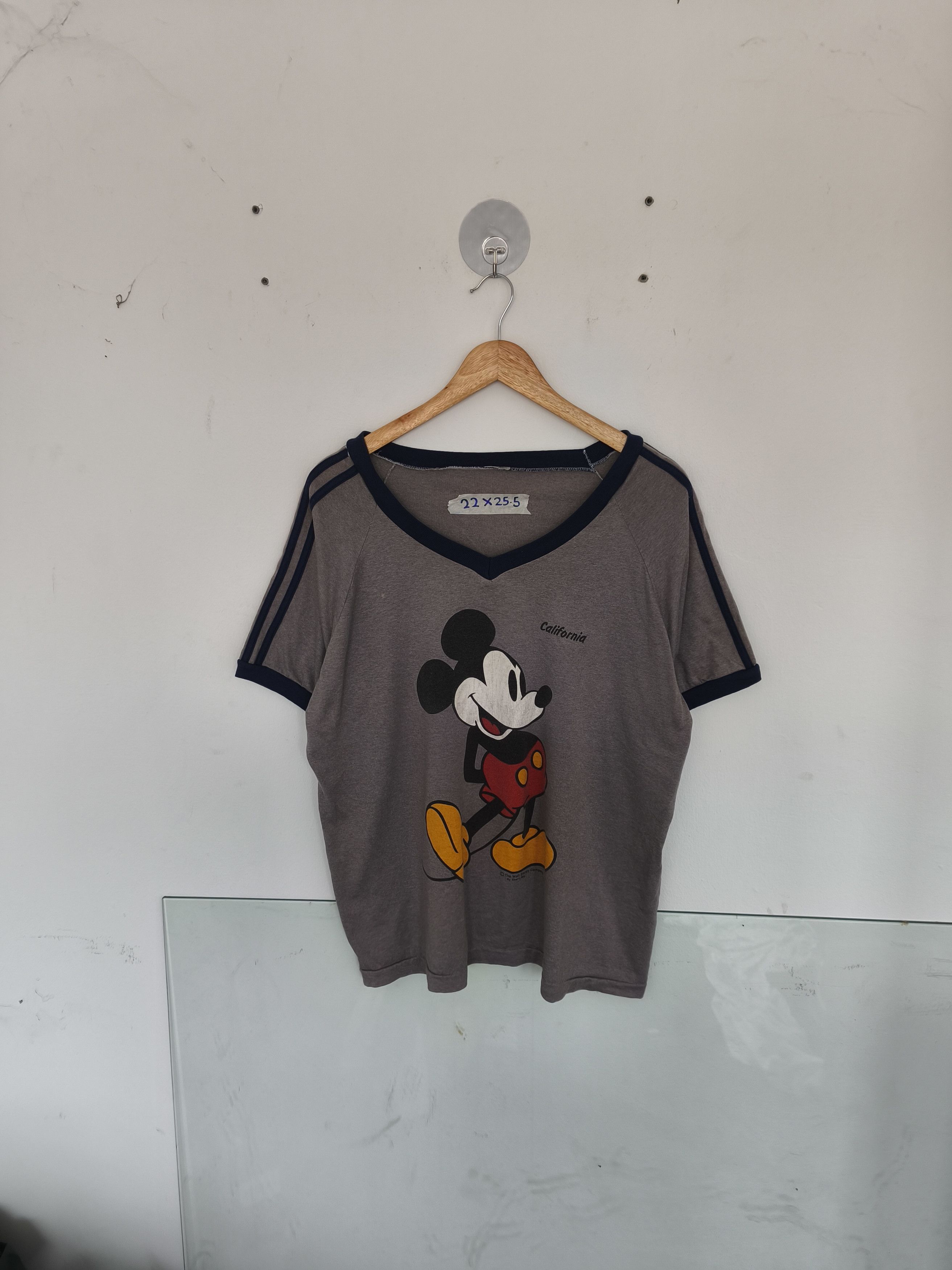 Mickey Mouse × Vintage Vintage 90s Mickey Mouse T-shirt Size US L / EU 52-54 / 3 - 1 Thumbnail