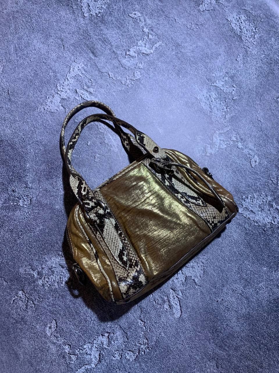 Miu Miu Miu Miu Vintage Gold Metallic Leather Zip Tote Bag Italy Size ONE SIZE - 3 Thumbnail