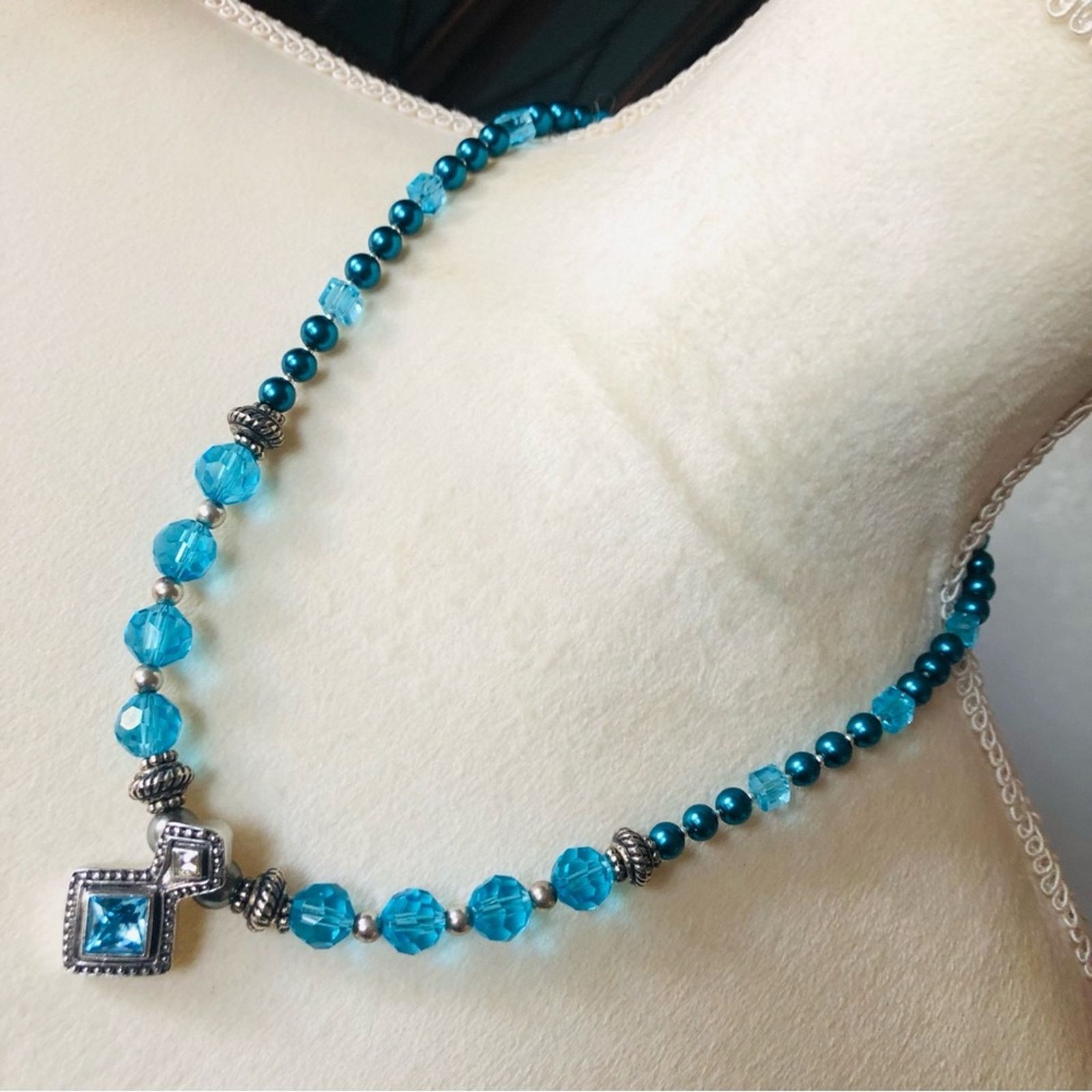 Handcrafted repurpose faceted blue crystal pendant necklace