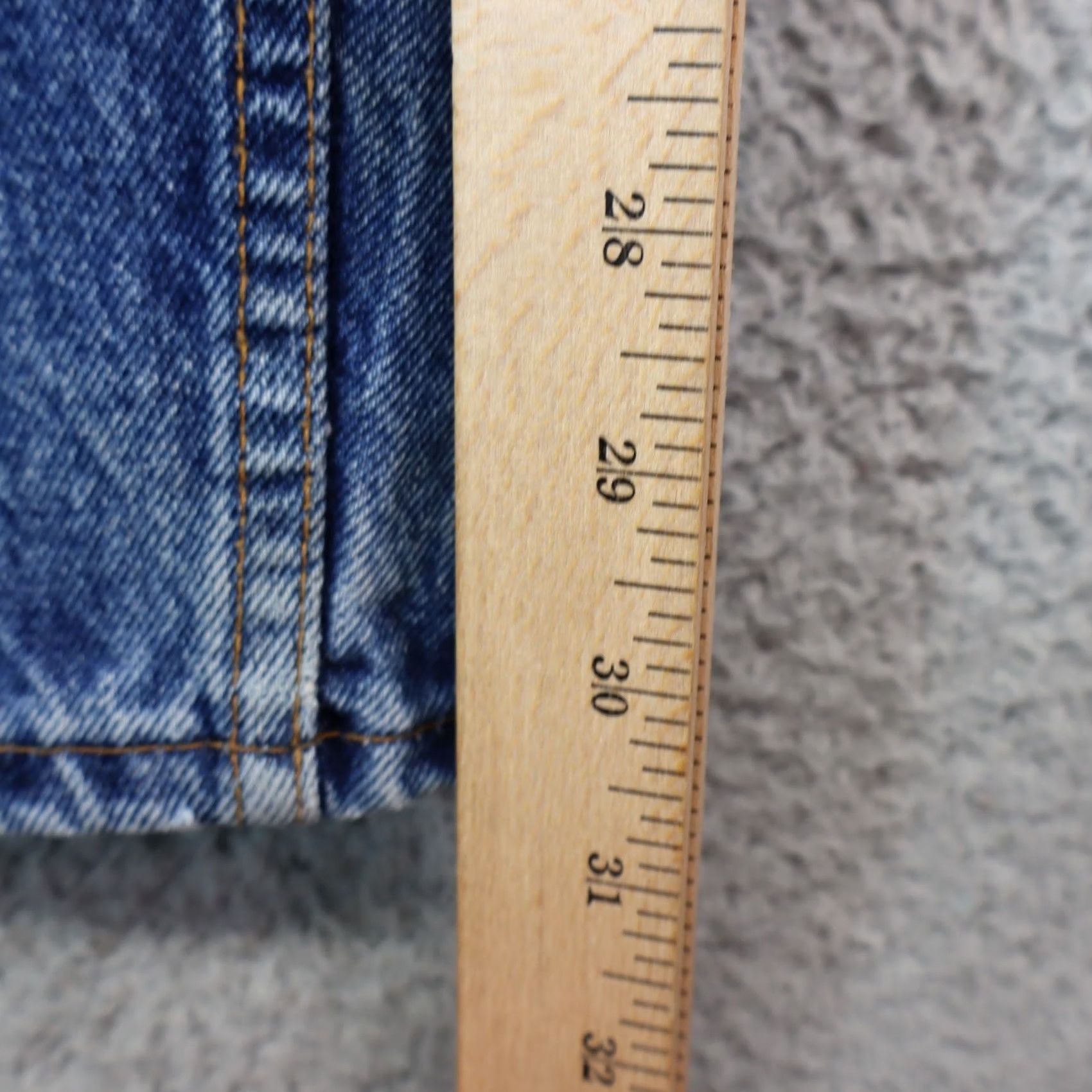 Levi's Item Specifications: Sole Material: Rubber Size US 38 / EU 54 - 2 Thumbnail