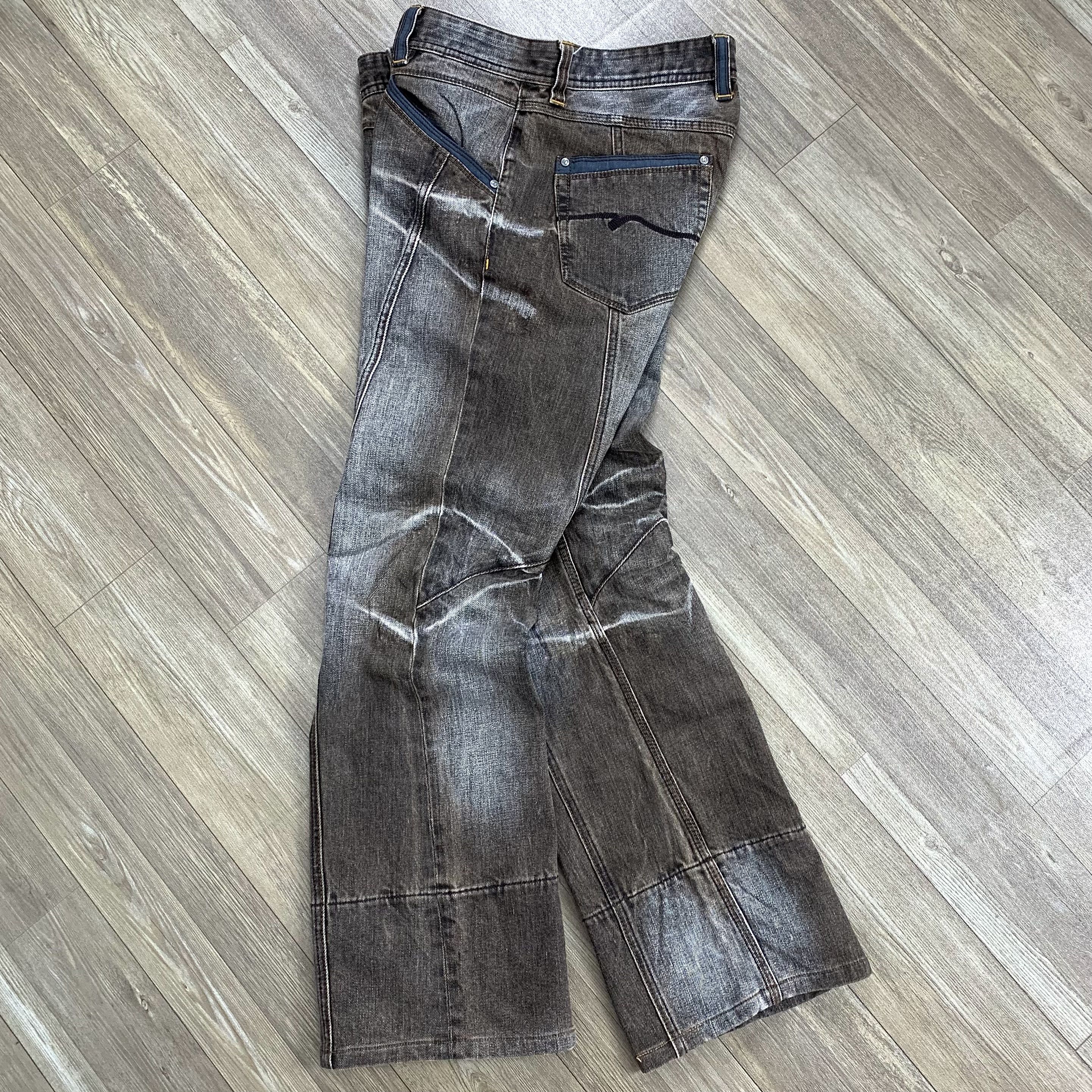 If Six Was Nine × Japanese Brand × Le Grande Bleu (L.G.B.) 2000’s Nicole CFM Clawmark Denim Pants Size US 32 / EU 48 - 1 Thumbnail