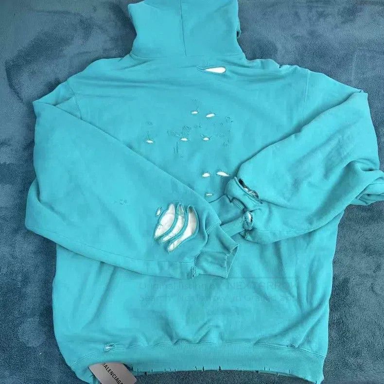 Balenciaga Balenciaga Letter Printed Ripped Hooded Sweatshirt Sky Blu Size US S / EU 44-46 / 1 - 2 Thumbnail