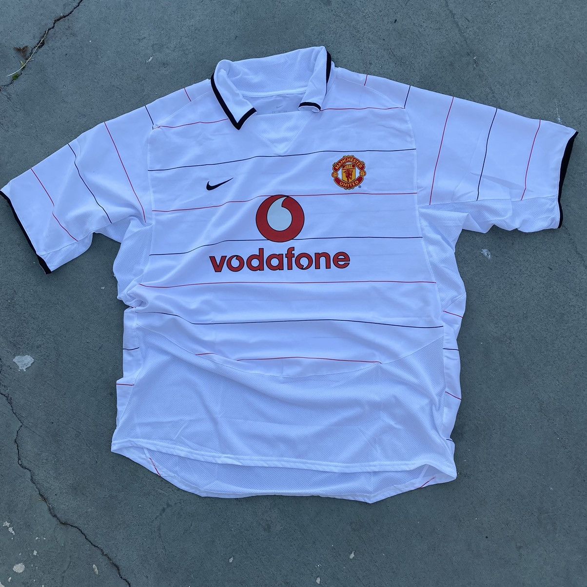 image of Crazy Vintage 2004 Manchester United Cristiano Ronaldo Kit in White, Men's (Size XL)