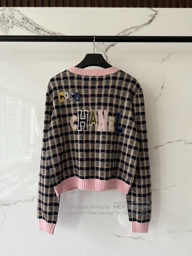 Chanel Chanel Cheid Back Letter Logo Coco Cardigan coat Size M / US 6-8 / IT 42-44 - 2 Thumbnail