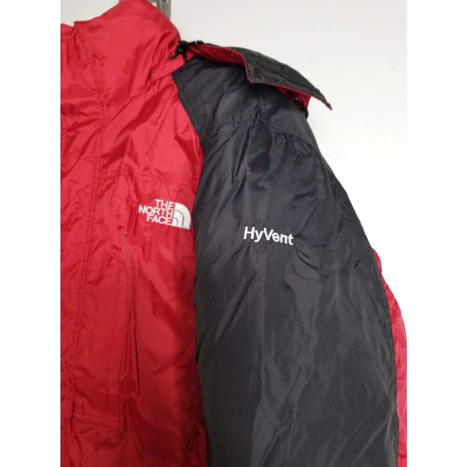 The North Face Vintage The North Face Summit Series Waterproof Windbreaker Jacket XL Men Red Outdoors Size US XL / EU 56 / 4 - 4 Thumbnail