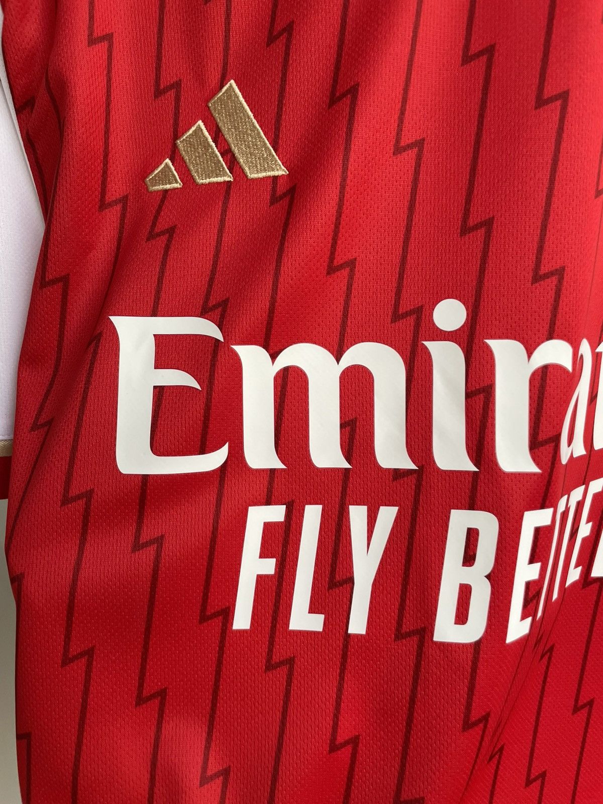 Vintage New Arsenal 2023 2024 Football Shirt Soccer Jersey HR6929 Size US L / EU 52-54 / 3 - 8 Thumbnail