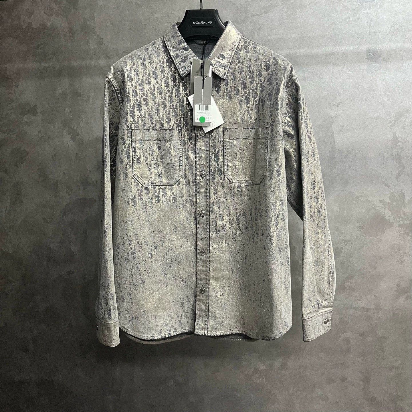 gray logo print long sleeve shirt